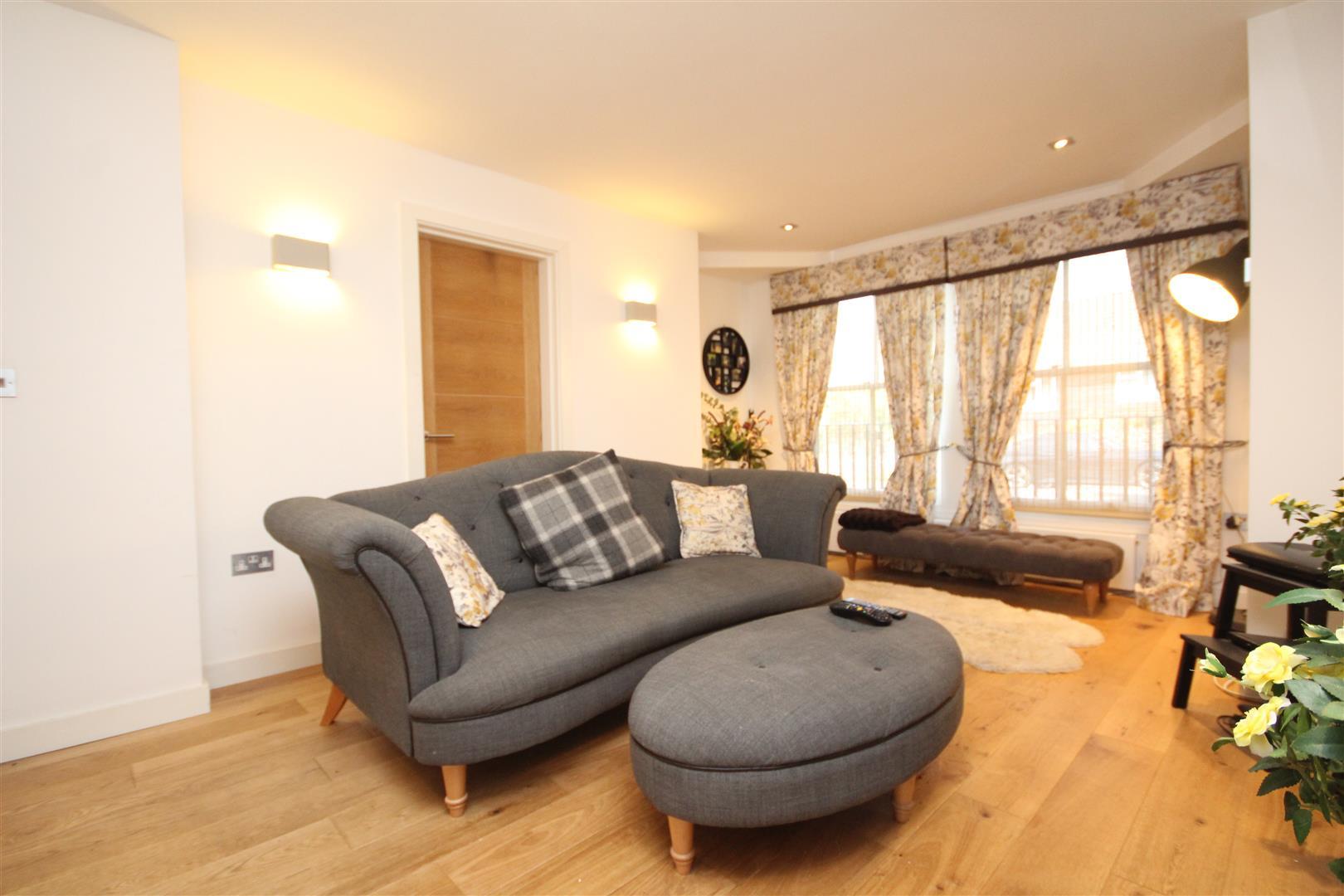 Property Image 0814ba57-4fcd-495e-aff5-e28d1c7bd4ab