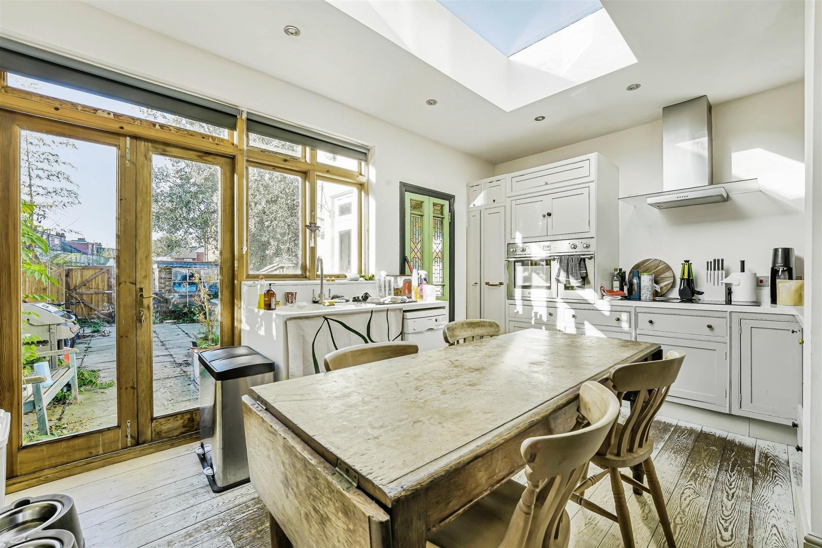Property Image 081cb0b3-adf2-44bb-89c9-0a48bbf93129