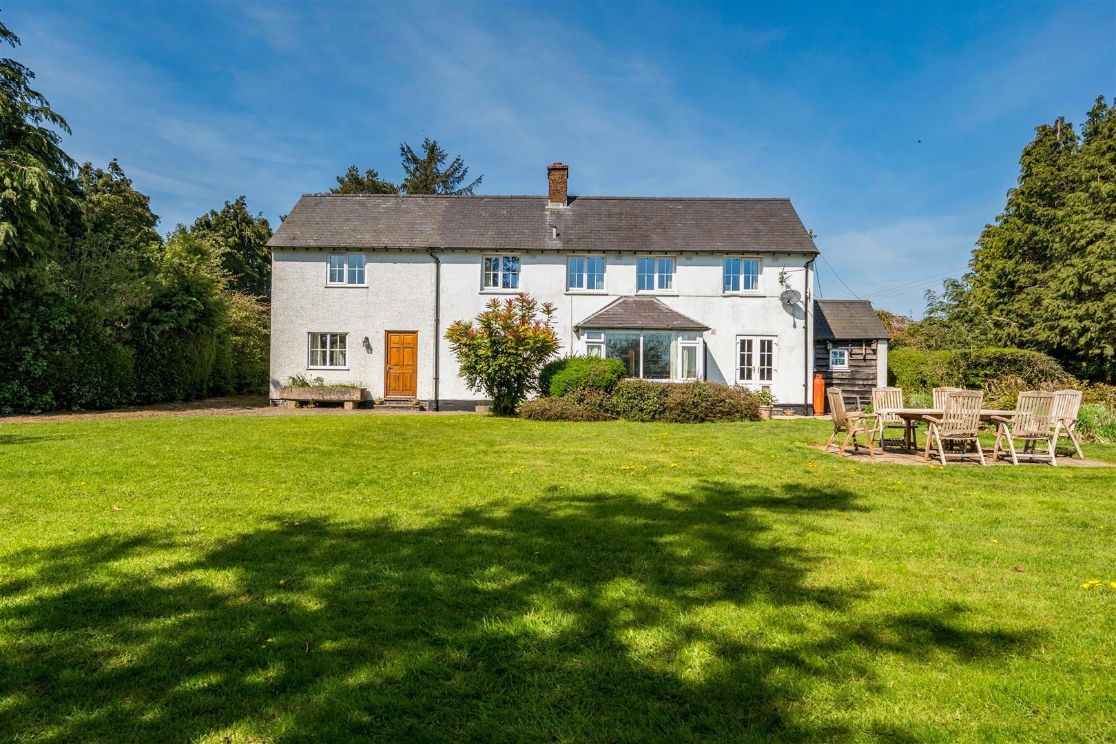 Property Image 08311b9e-e18c-44cd-8d34-8467b0c77be9
