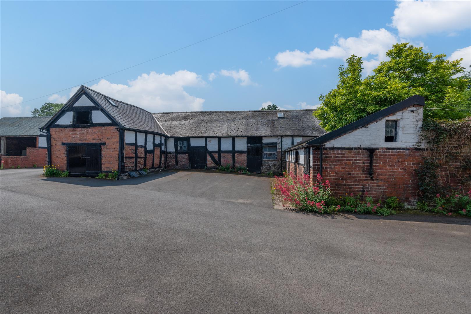 Property Image 0837e3a4-ea2e-4408-b7b9-a0fd60aa2687