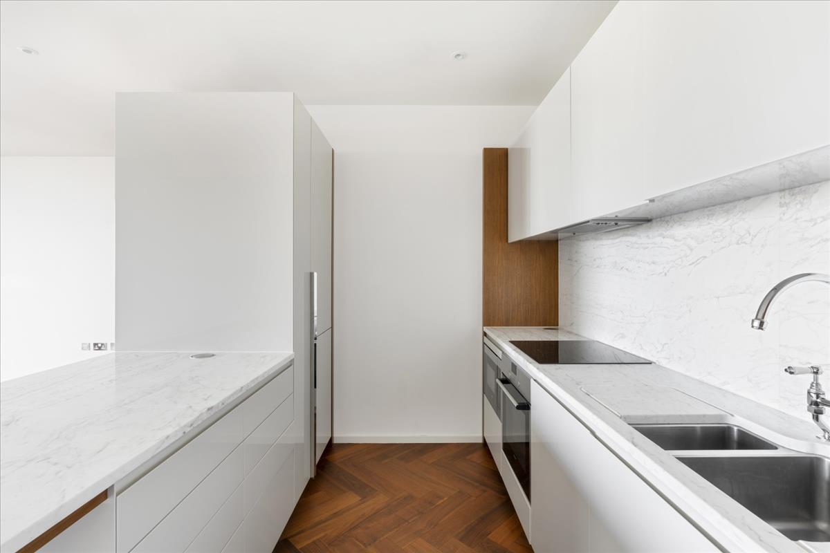 Property Image 08398246-f65b-421a-bcf6-5c8a5e8c3e80