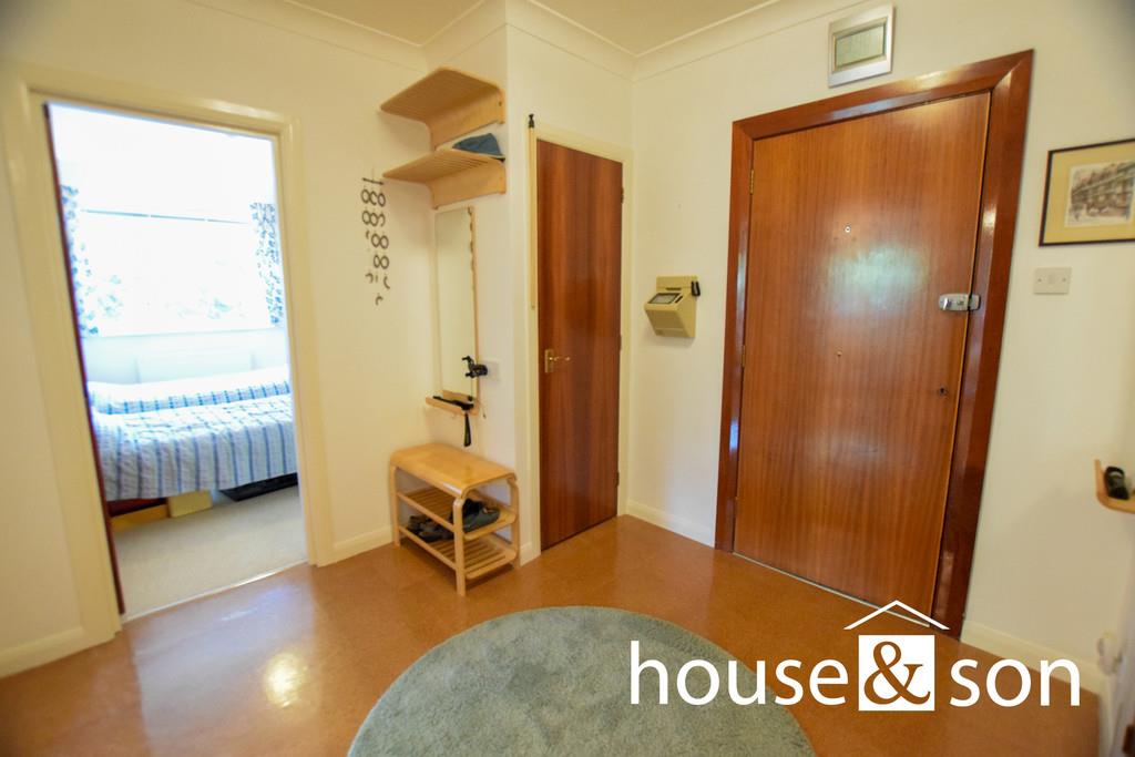 Property Image 08490357-fb9d-4ef3-8332-4f442bdabe45