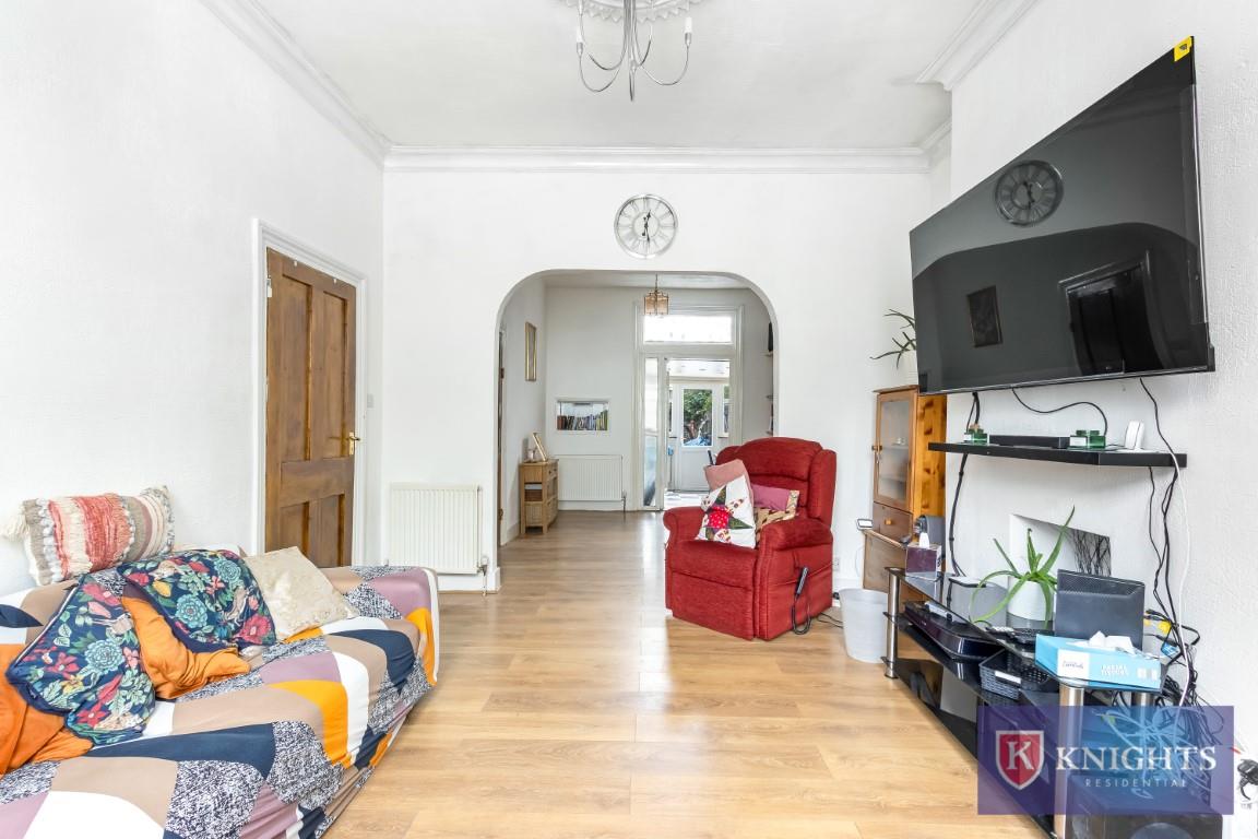 Property Image 084bc482-e16a-4595-9b88-0ce105d79792