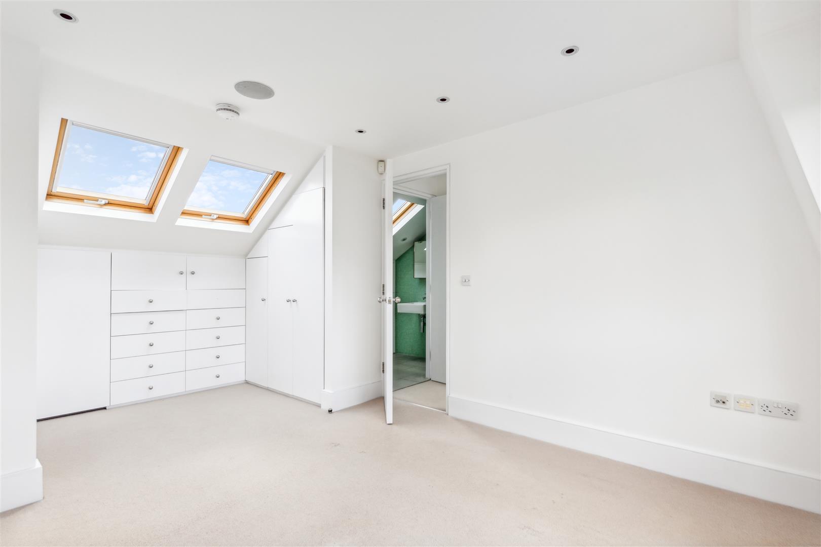 Property Image 0853867f-9365-4f61-a3b4-f3a63d3f266d