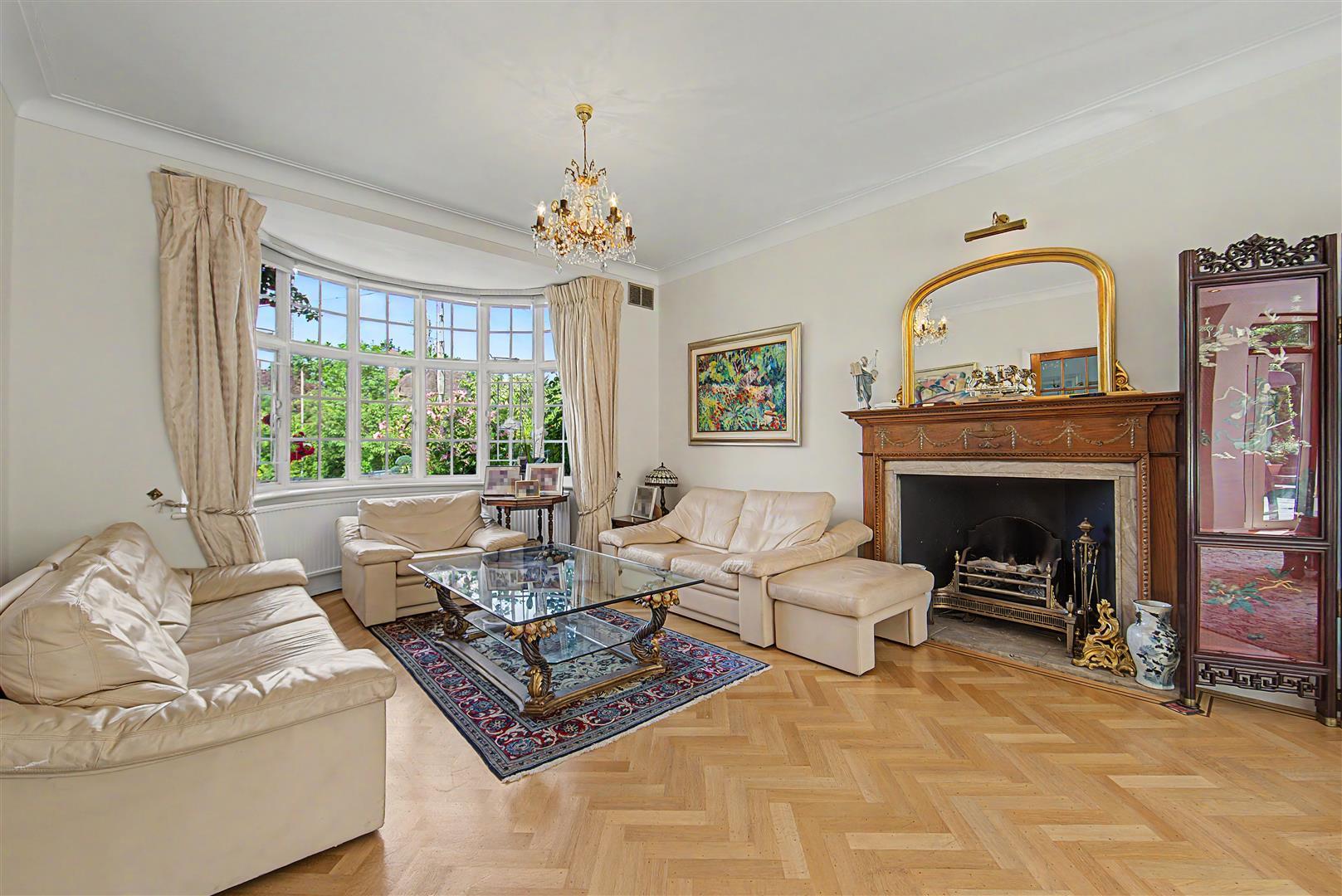 Property Image 085aea30-f99e-487b-875c-9c7b3e2f53f2