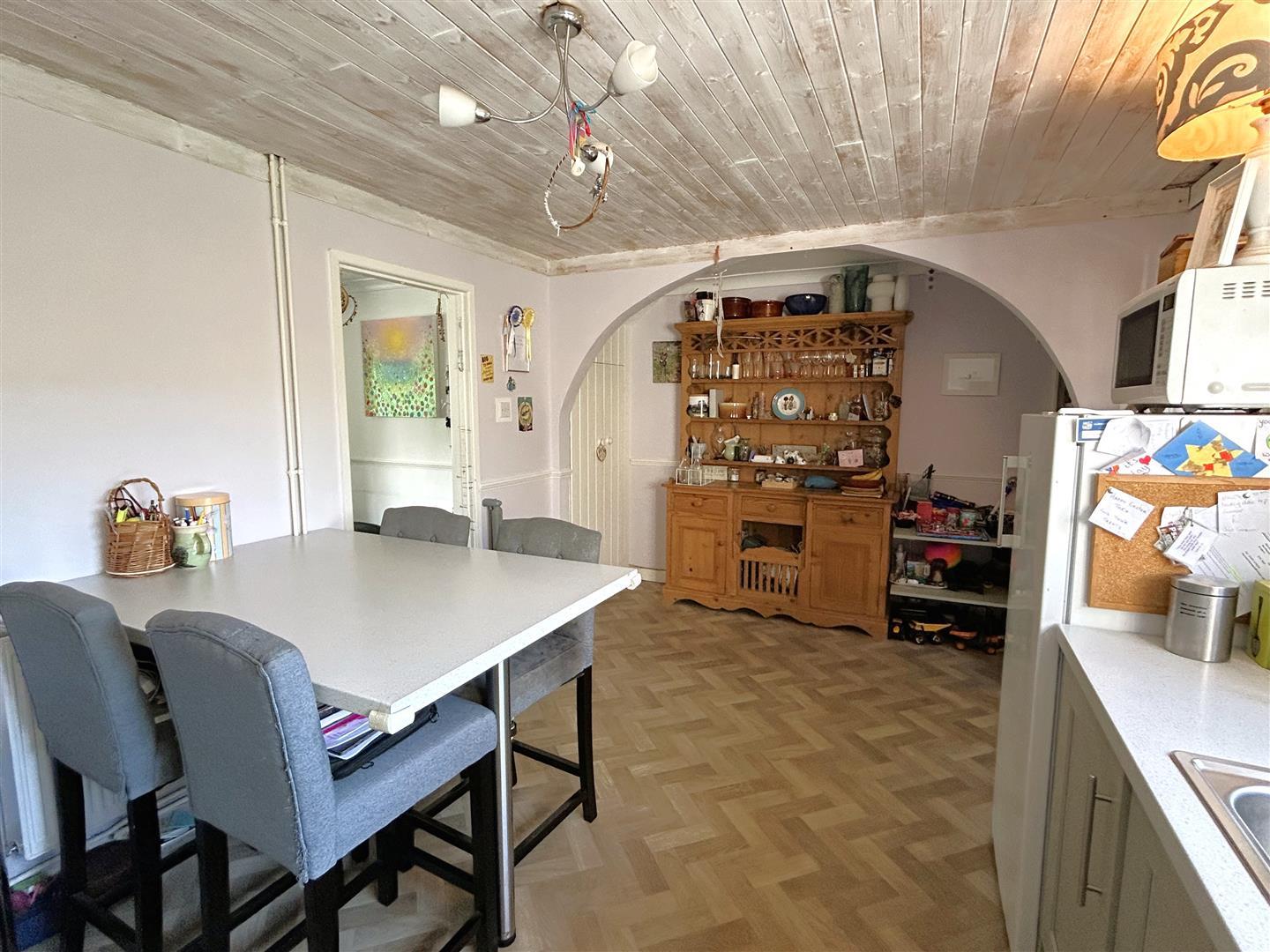 Property Image 085e0e3a-af34-43af-be2e-60760b3b663f