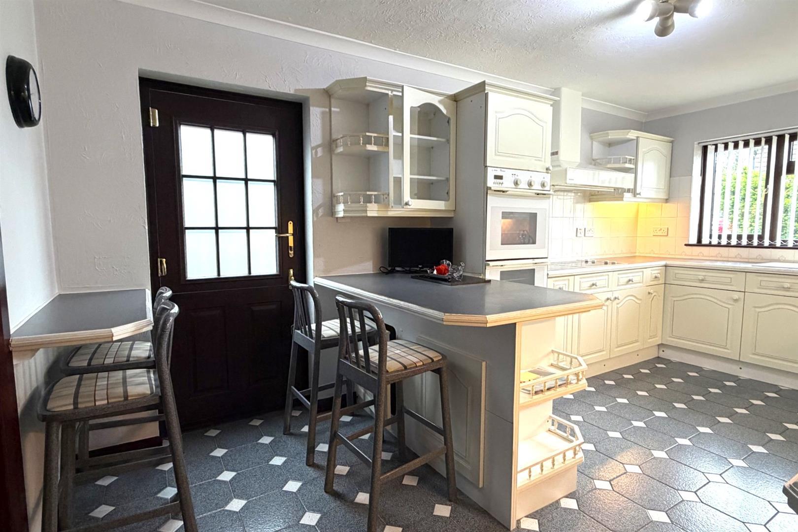 Property Image 0867e2ba-6a1b-4b8a-8c21-2b347a3347a4