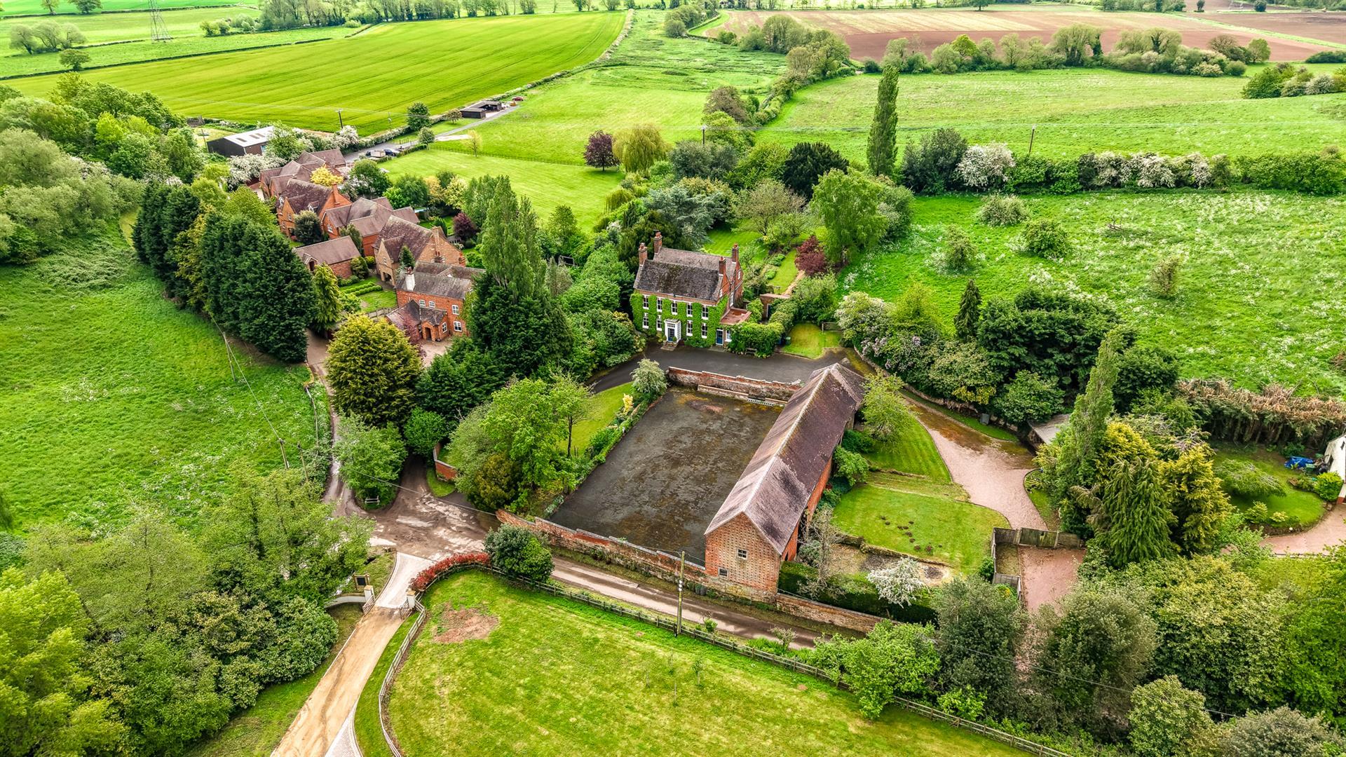 Property Image 0868514d-115e-4565-9902-26fcfb407d65