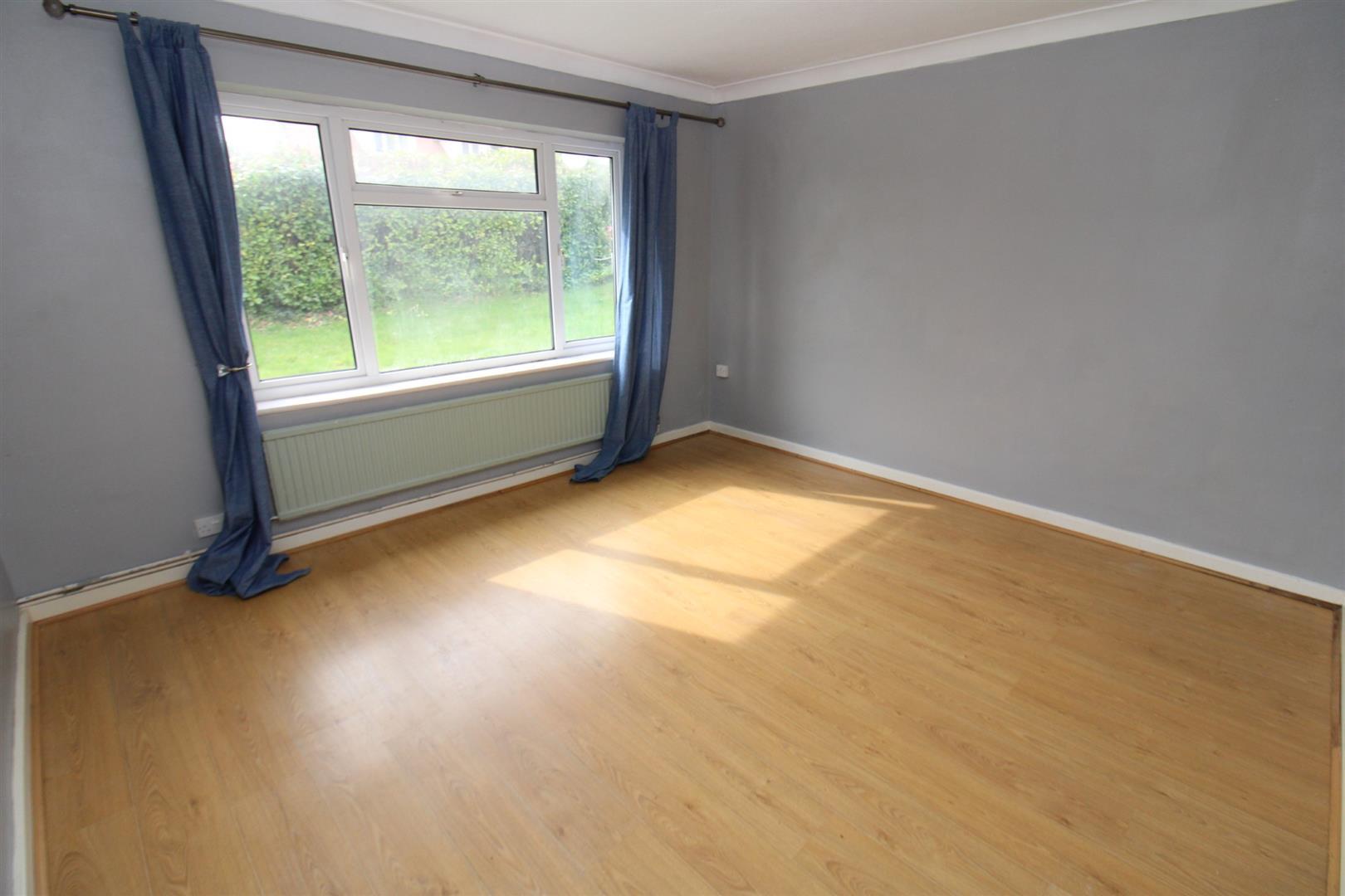 Property Image 087f0b4b-bfaf-4aaa-bbee-4bf1aa879403