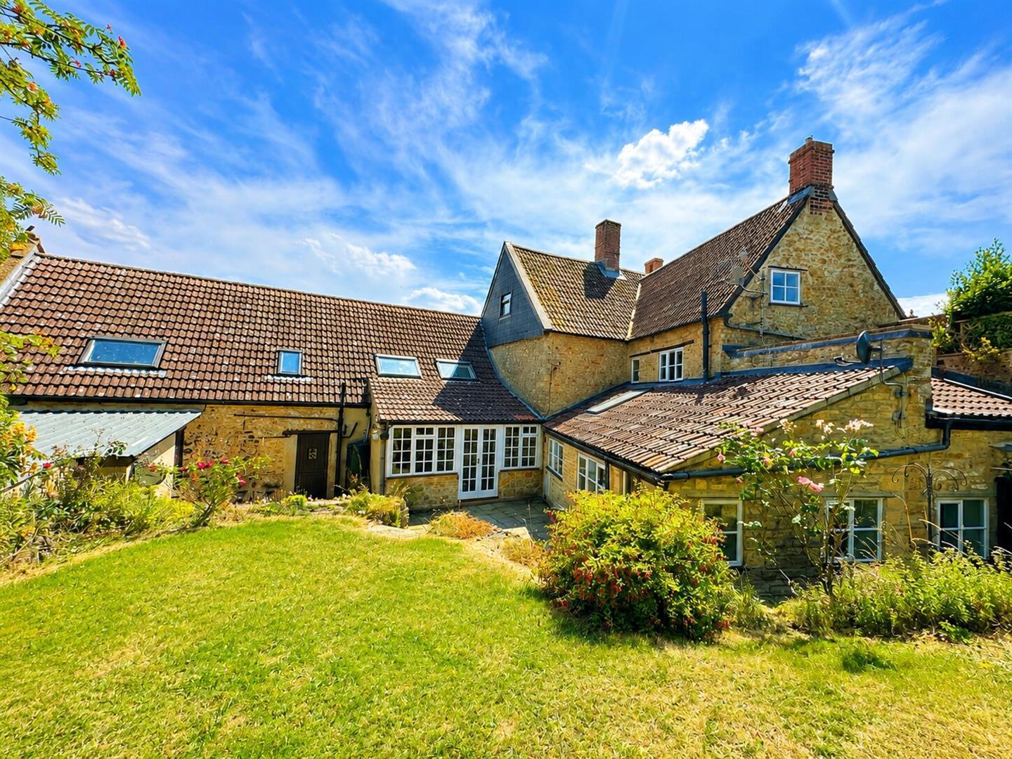 Property Image 089e2629-cdb3-4c17-923c-937941335de7