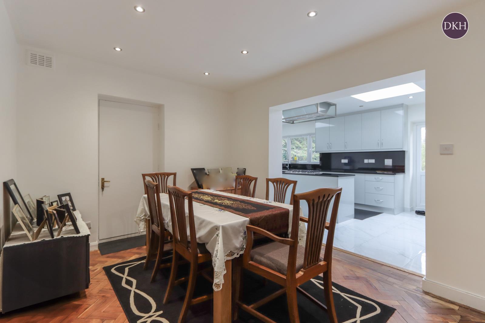 Property Image 08b686ac-d685-4dd9-94e1-1d30aec5984c