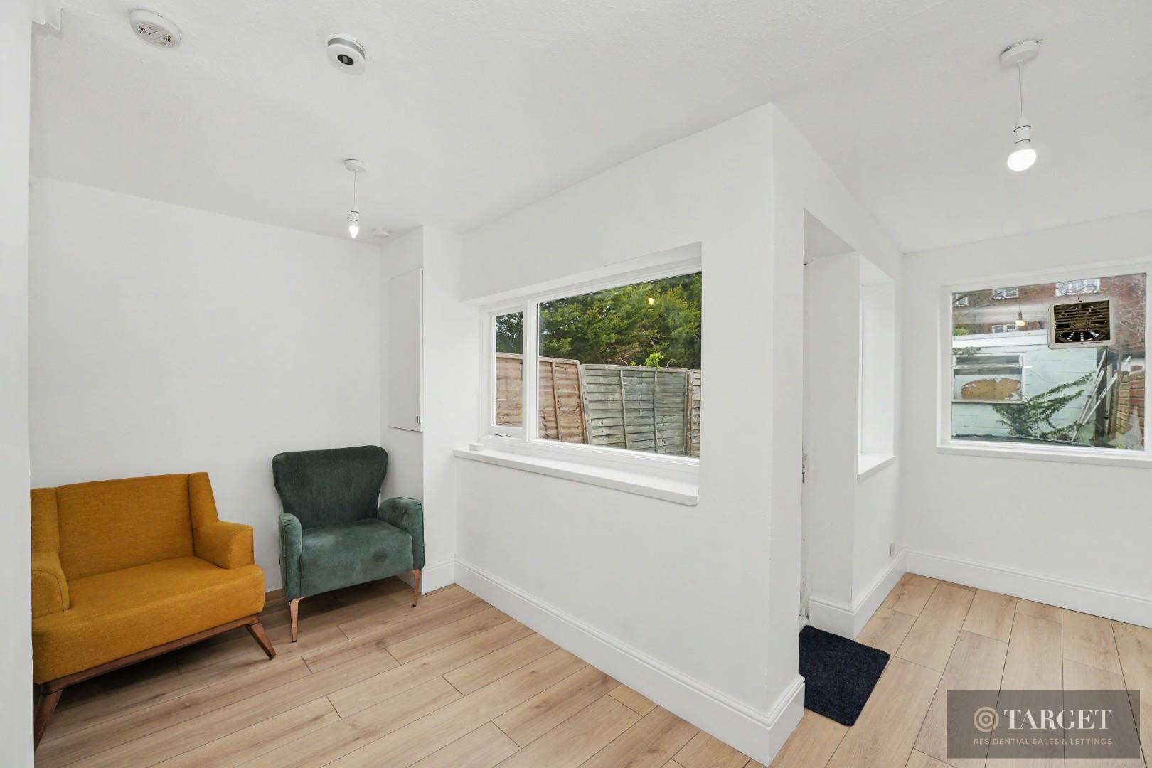 Property Image 08cd86de-98a9-4ded-8e65-569c7ee168a1