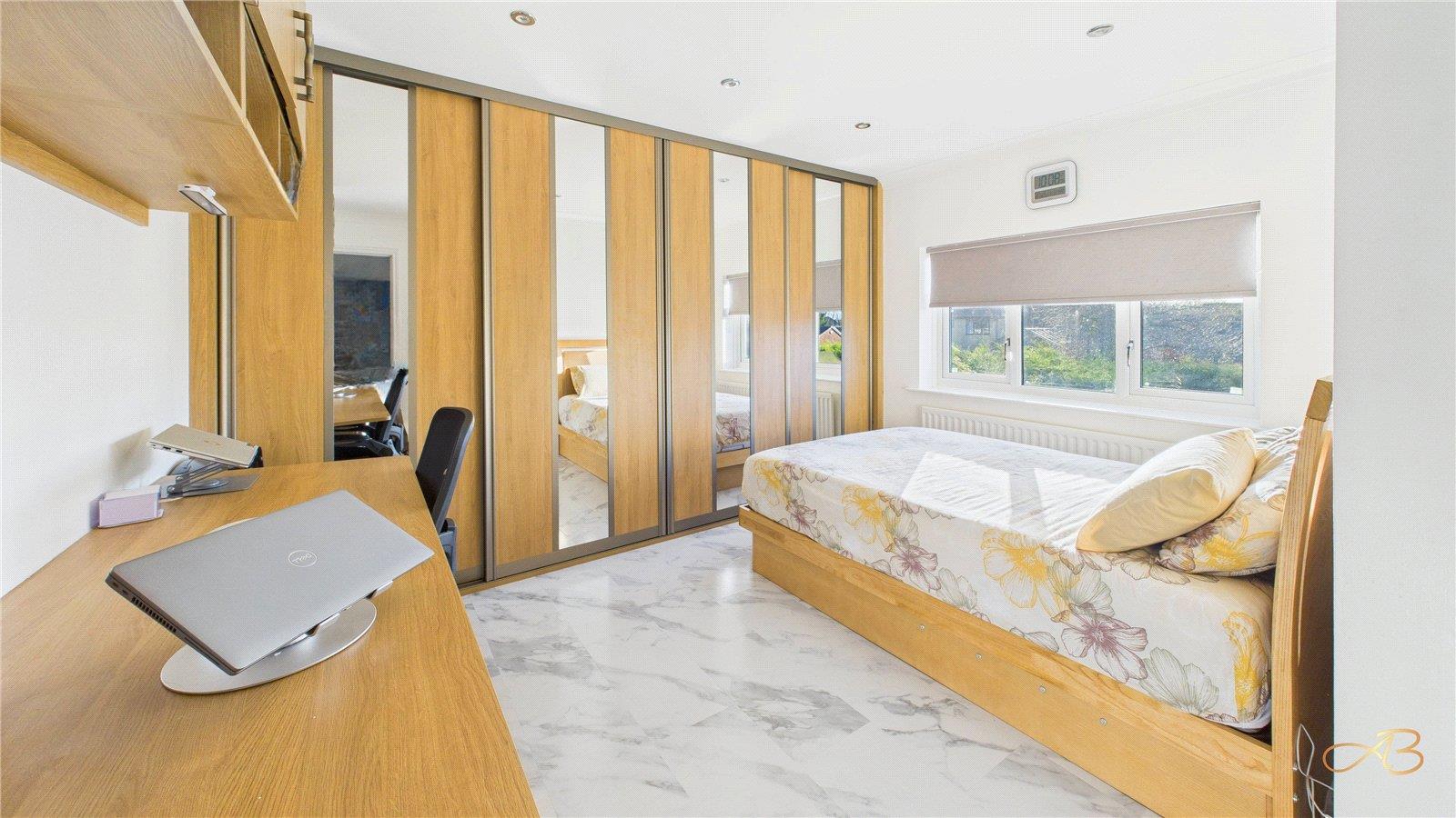 Property Image 08d00d3d-9203-4c61-9d00-a5b861e8a378
