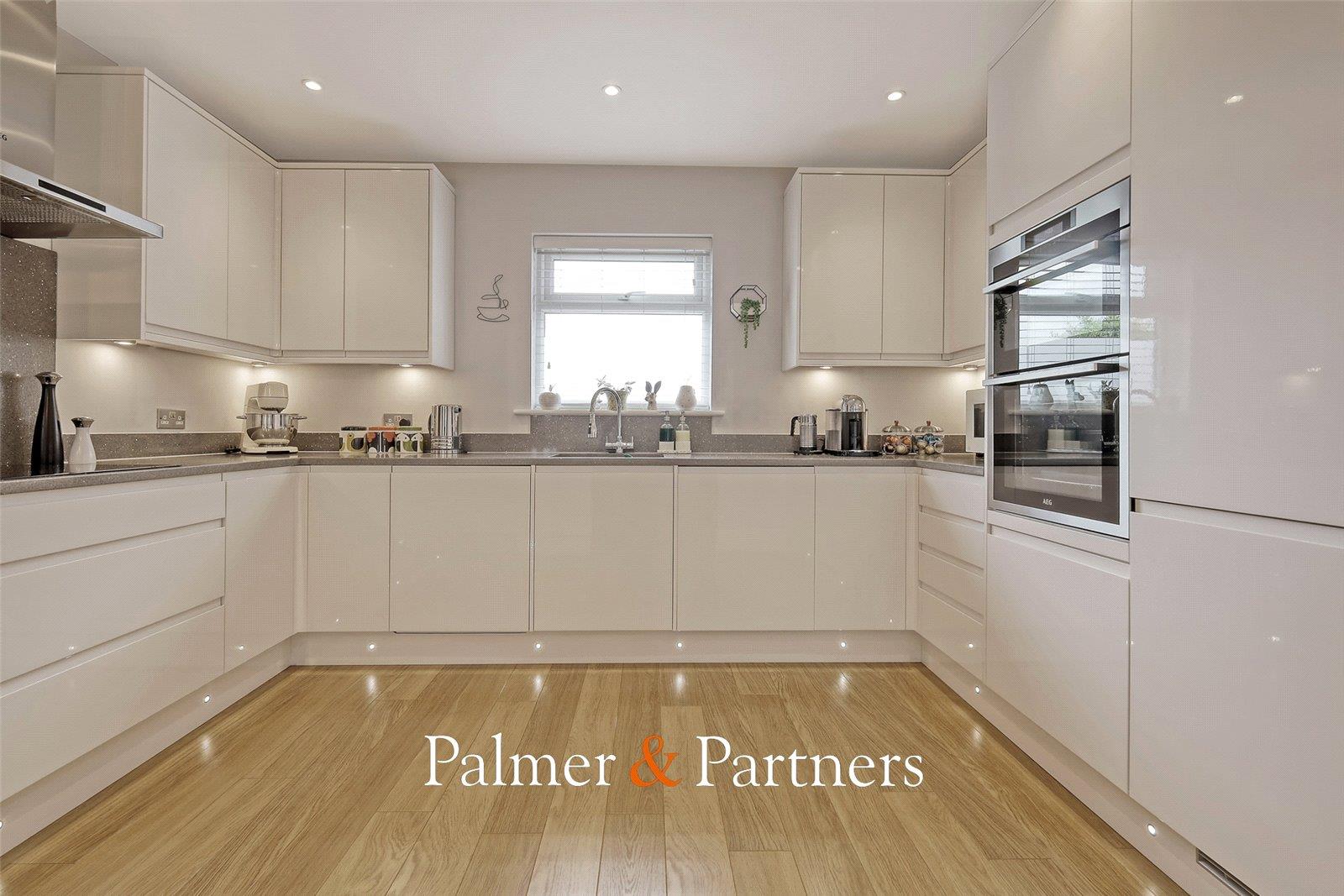 Property Image 08d40bcd-e561-4c75-ad39-6cfd93f2bb86