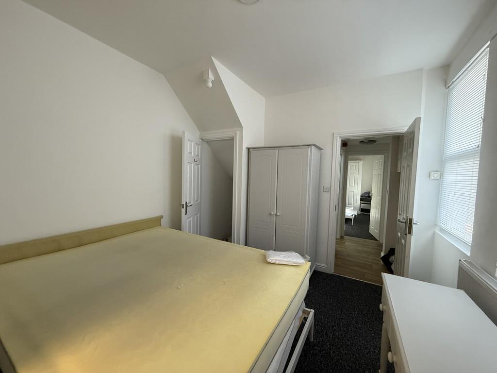 Property Image 08dfb556-0059-431b-90dd-18c80d1c27b8