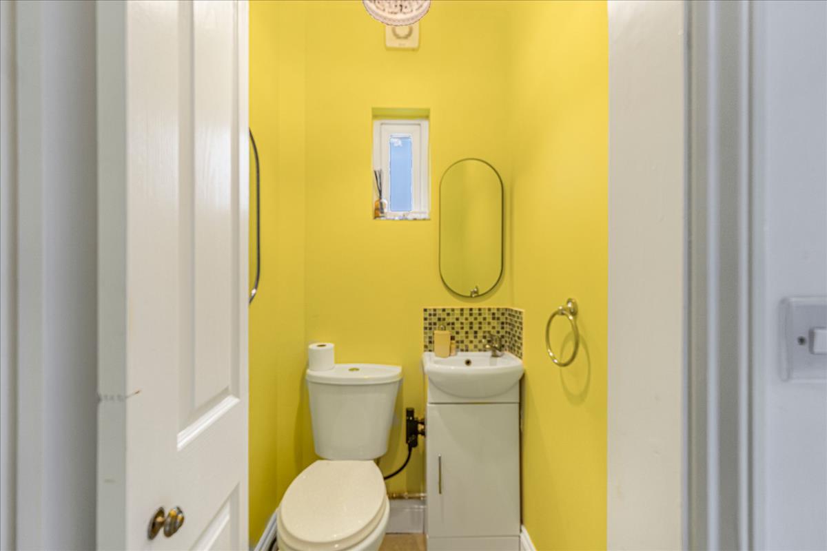 Property Image 08e8522e-c3e7-42f6-af15-17353f43dfb9
