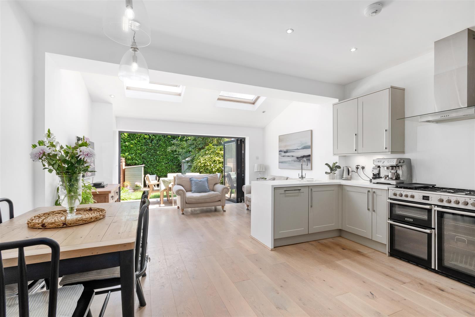 Property Image 0907d718-3ba9-45b8-8eda-2d1933747230