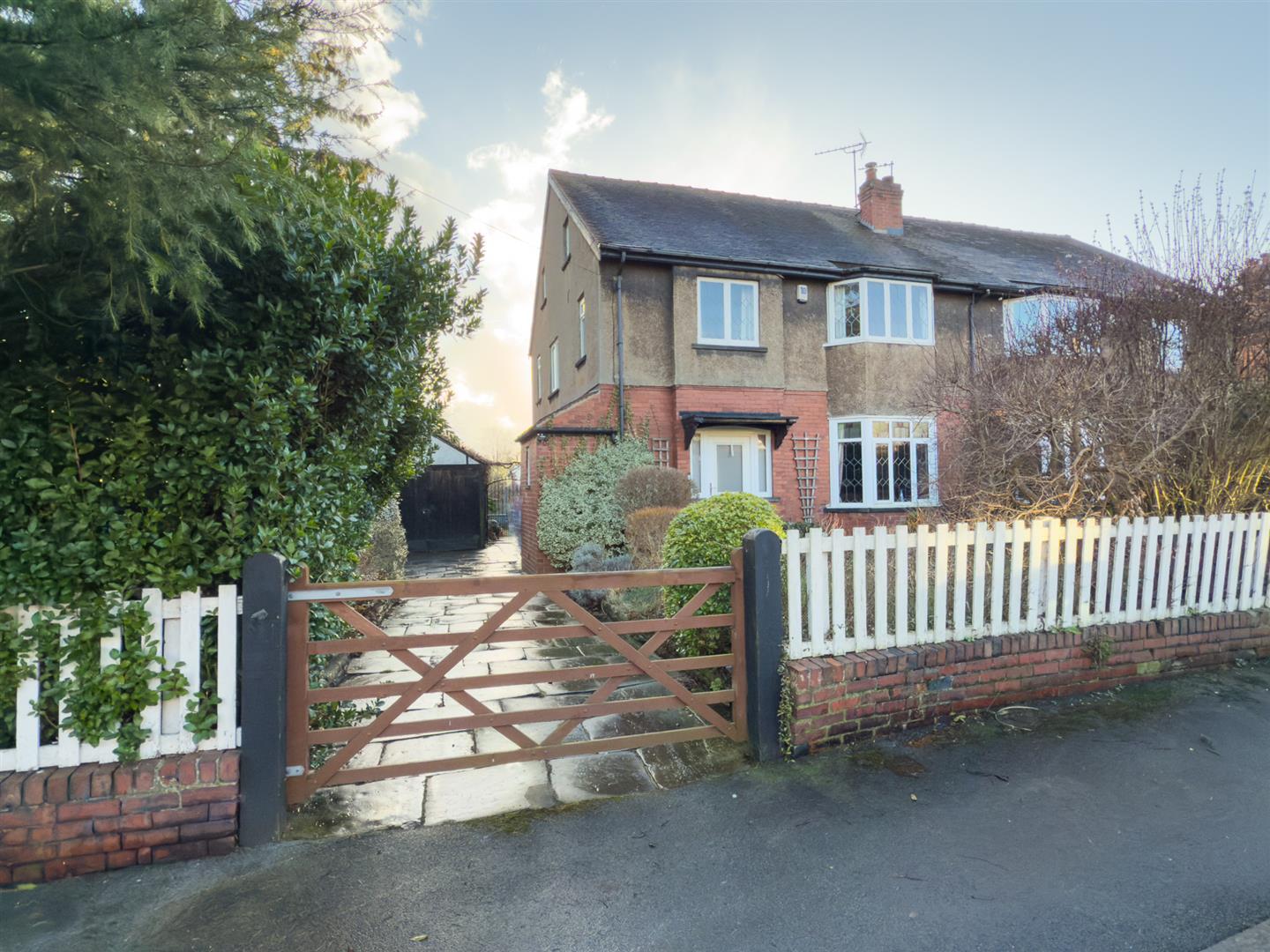 Property Image 090d037d-3cf7-44f7-8734-98c31ce1d6aa