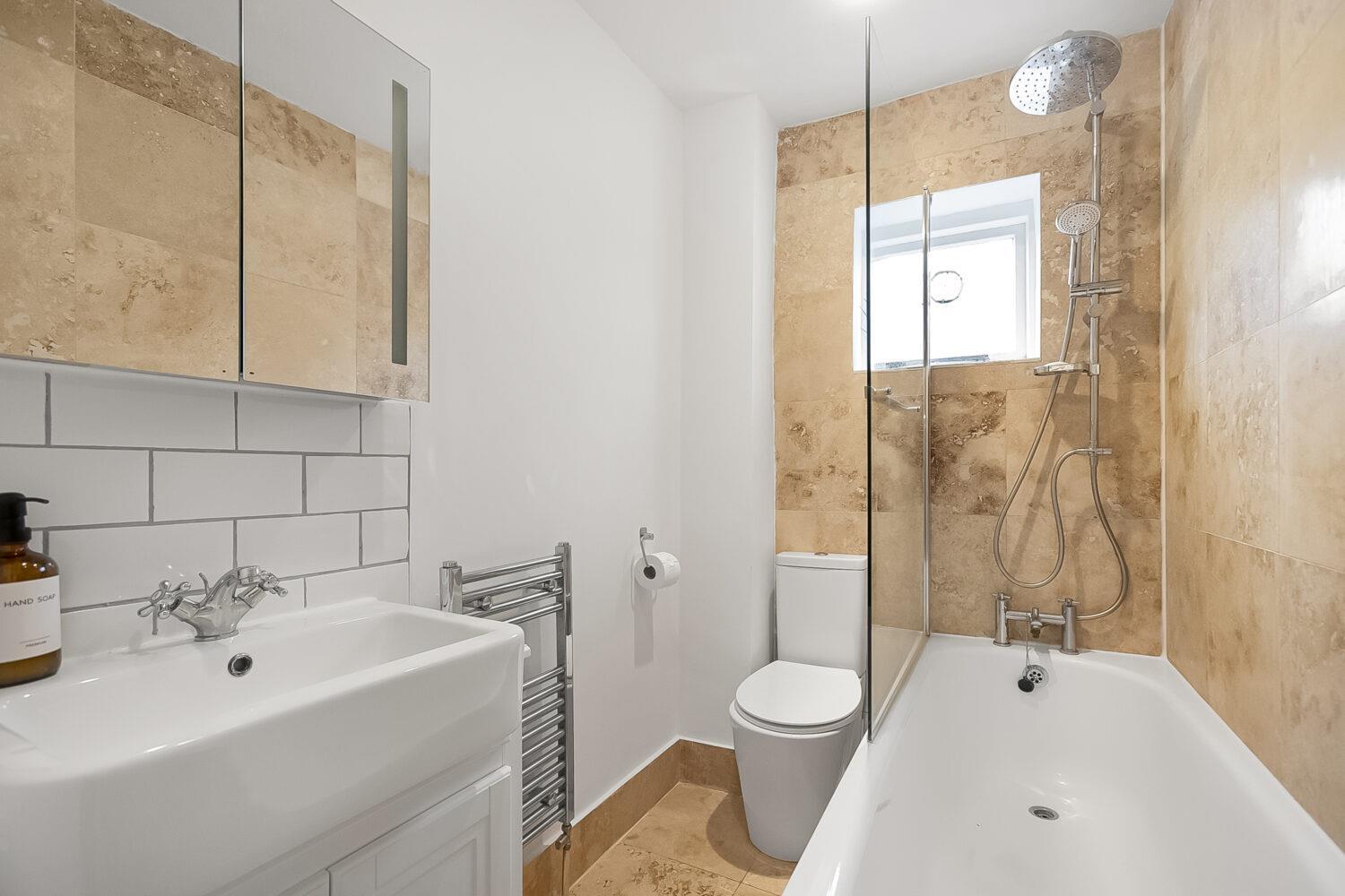 Property Image 0930bddd-b8f5-46c4-85f0-68caf774df0a