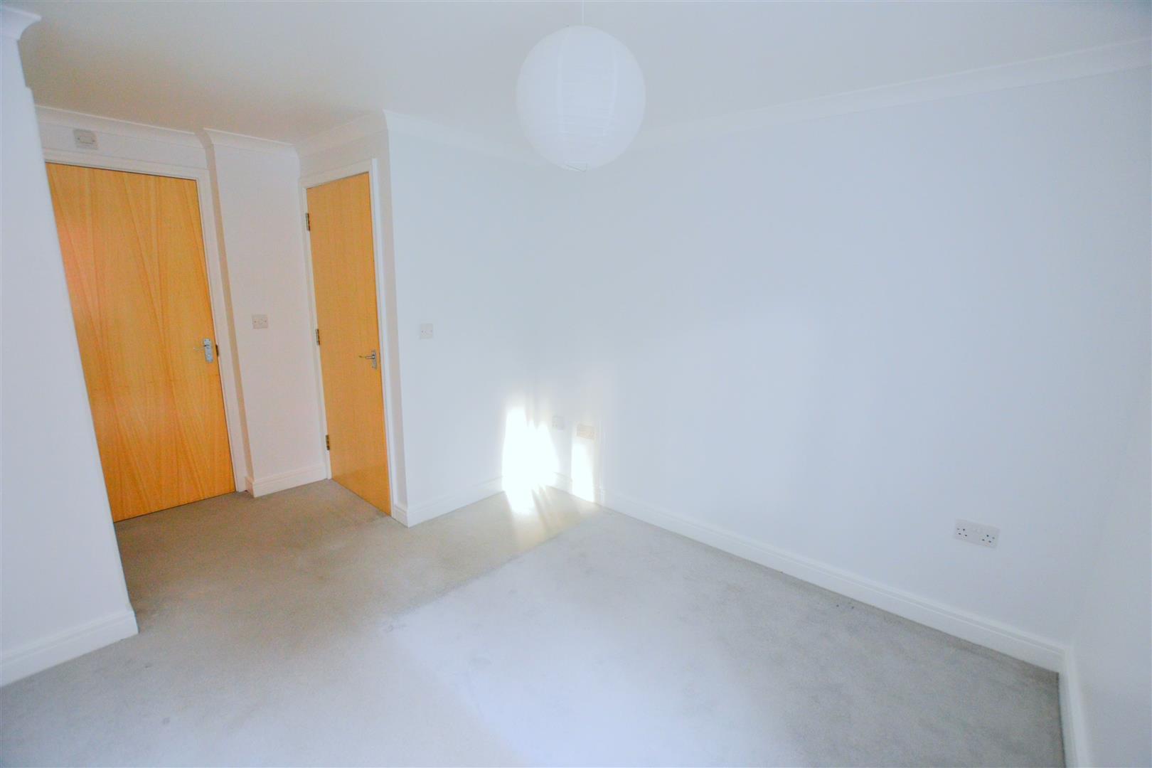 Property Image 093f8281-04dc-40bc-9166-b71ab64f80b7