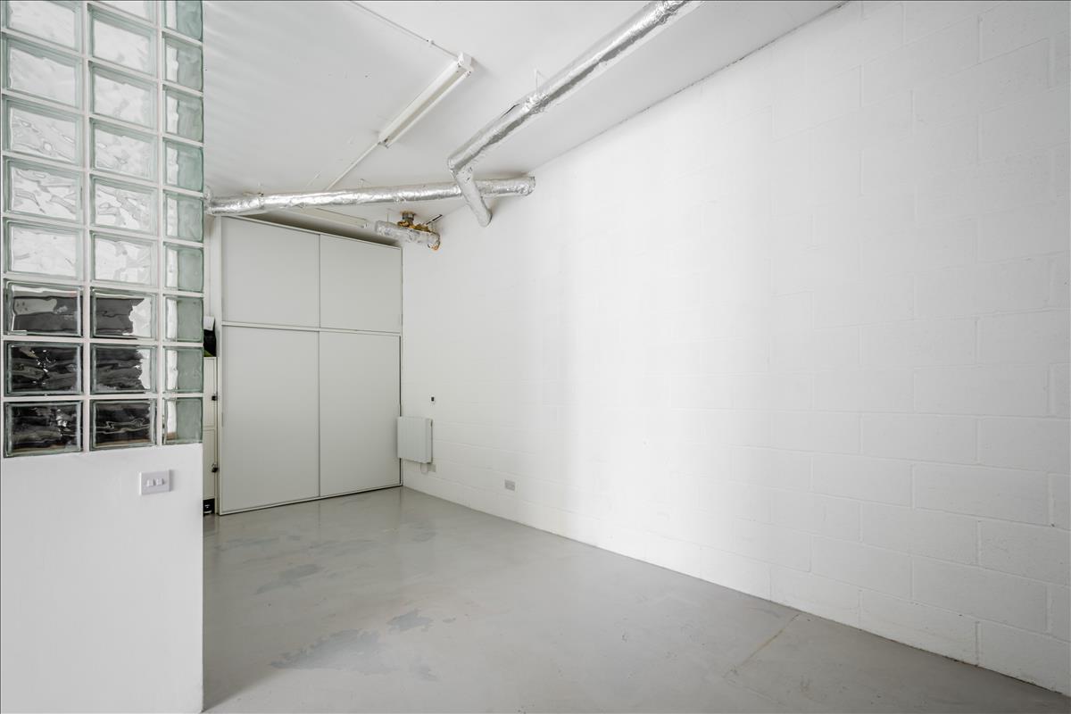 Property Image 093f89b0-97d8-439d-8132-33aad5816146