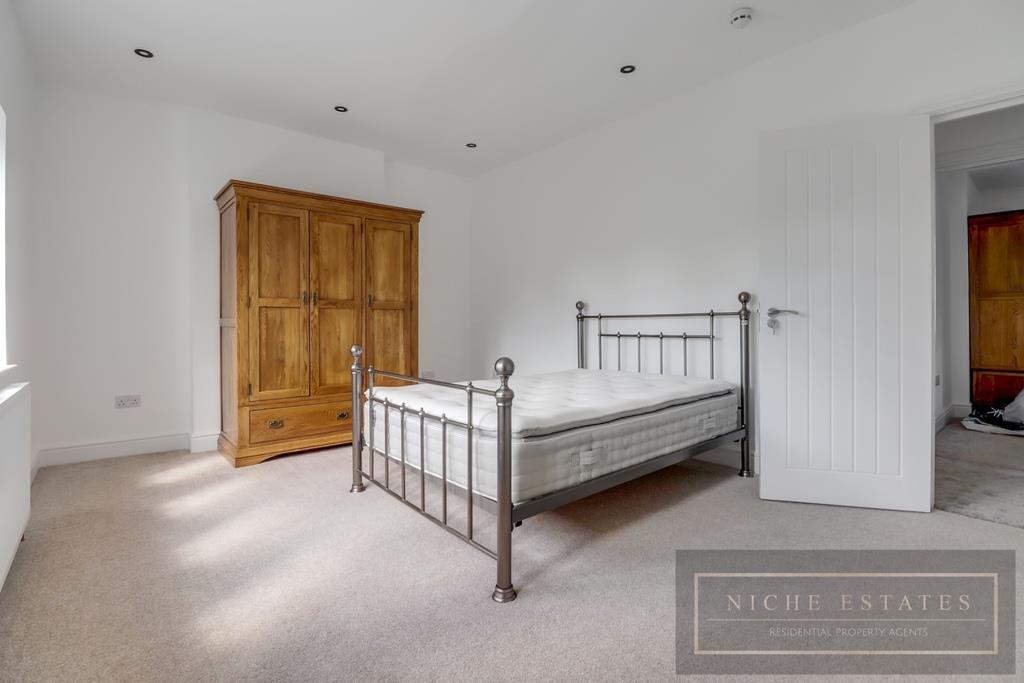 Property Image 09438c79-005c-4929-95d3-a168b17b0ab7