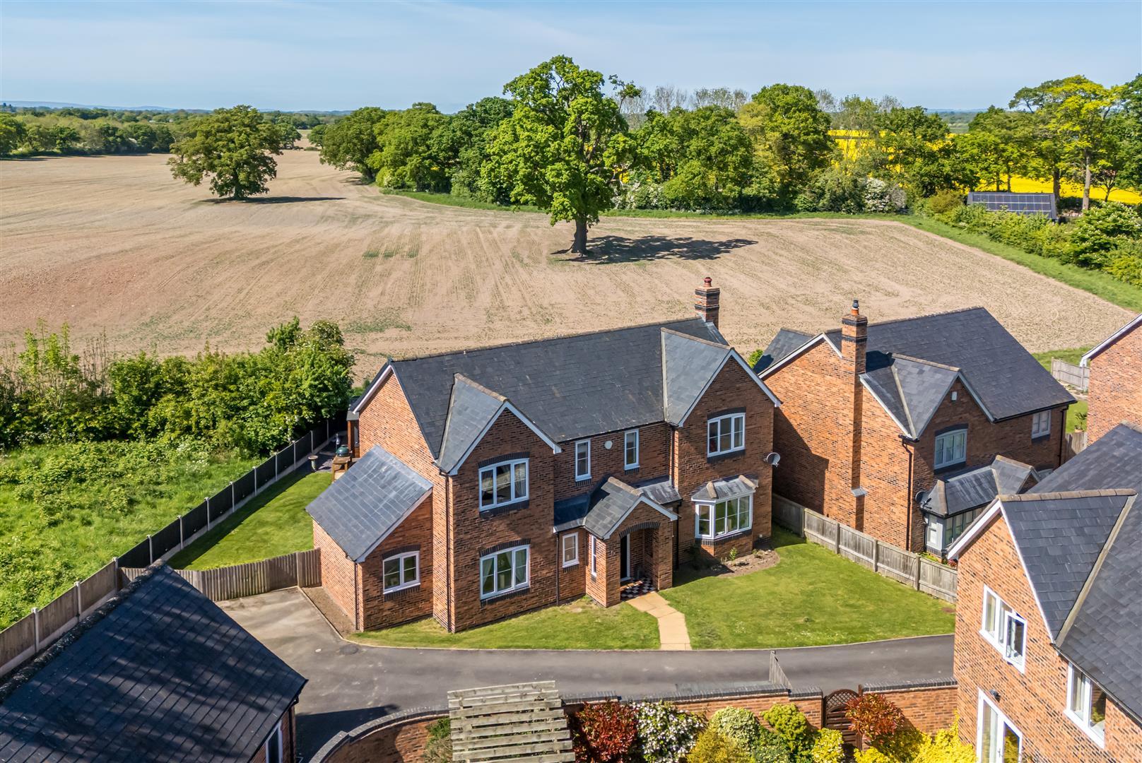 Property Image 0944ec0e-9863-404d-ade3-6e535efb7348
