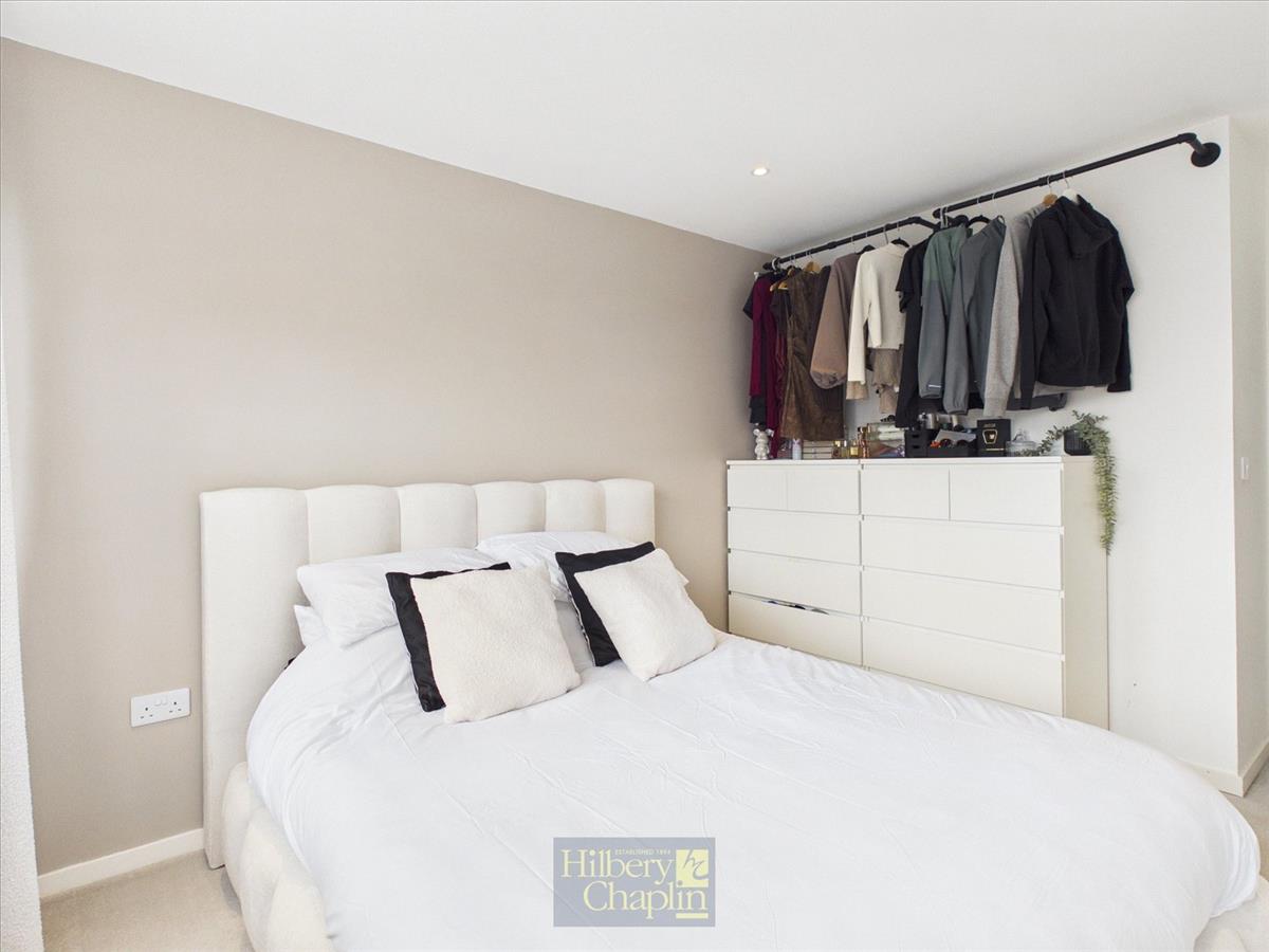 Property Image 0955f376-5e57-49a9-86de-4ed2a4ba16ea