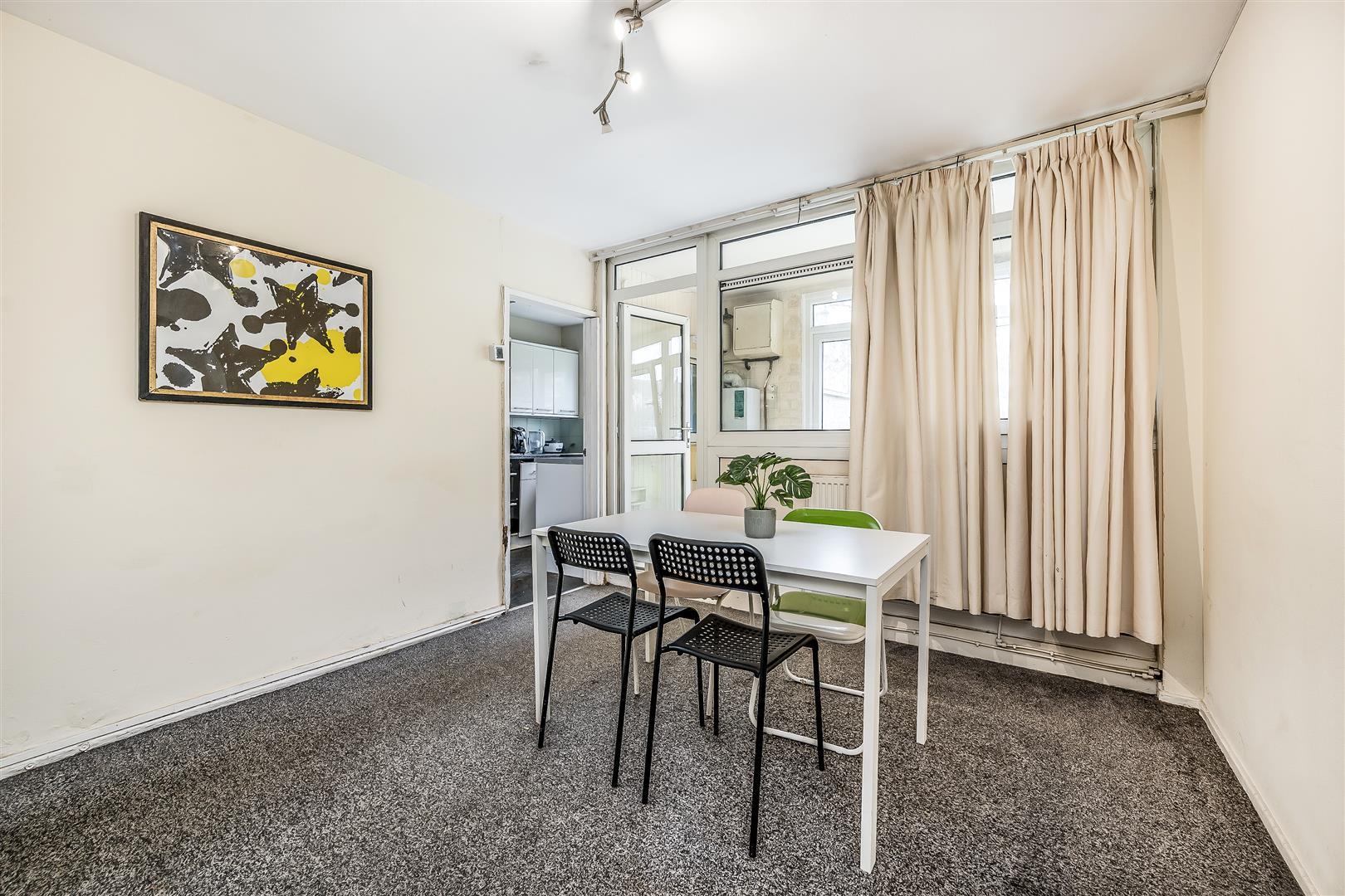 Property Image 095655c3-abd9-4e53-b6f5-3fc9a62ab6bc