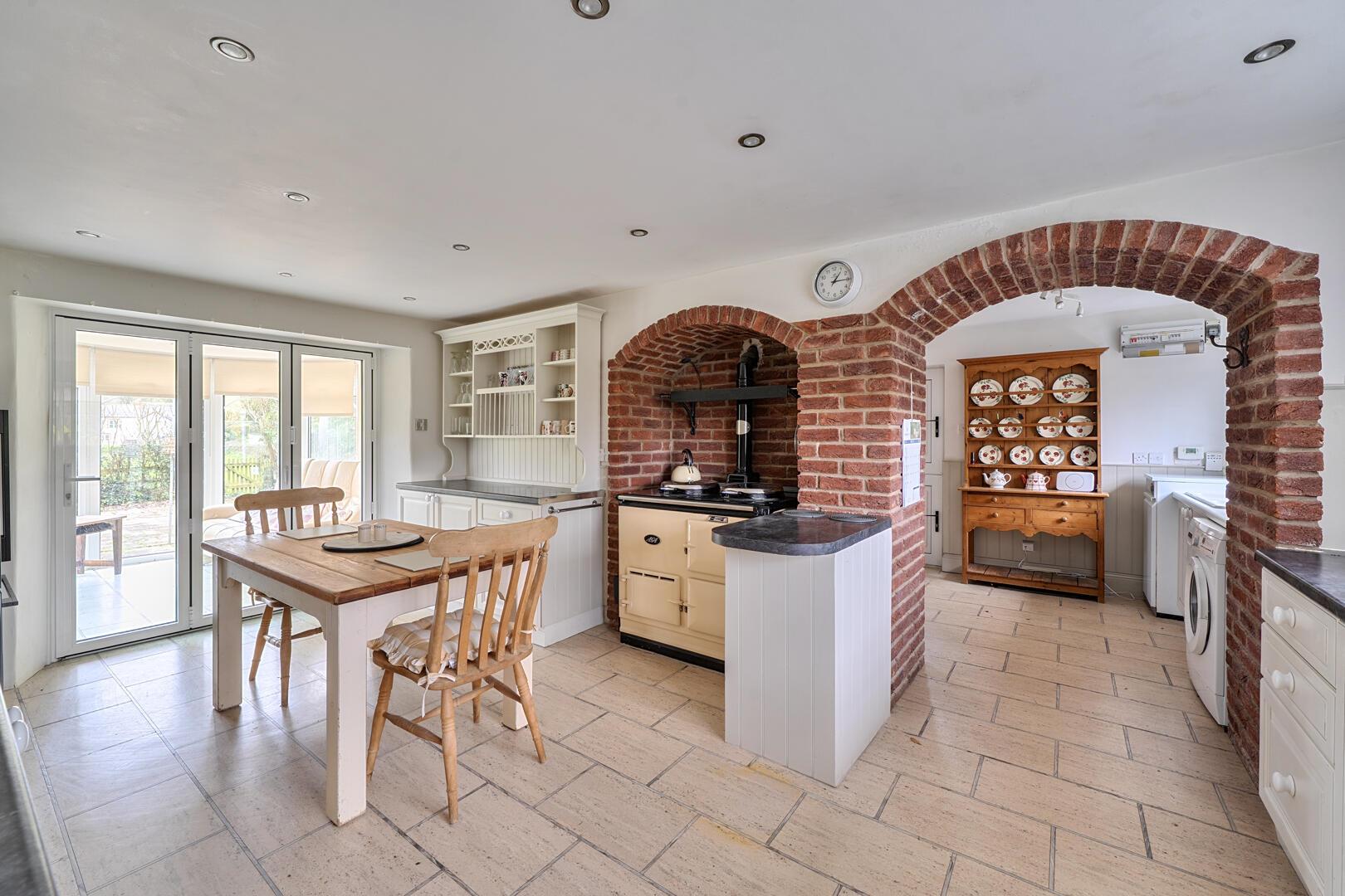 Property Image 095f733a-05a0-4258-a523-d4650f8ff685