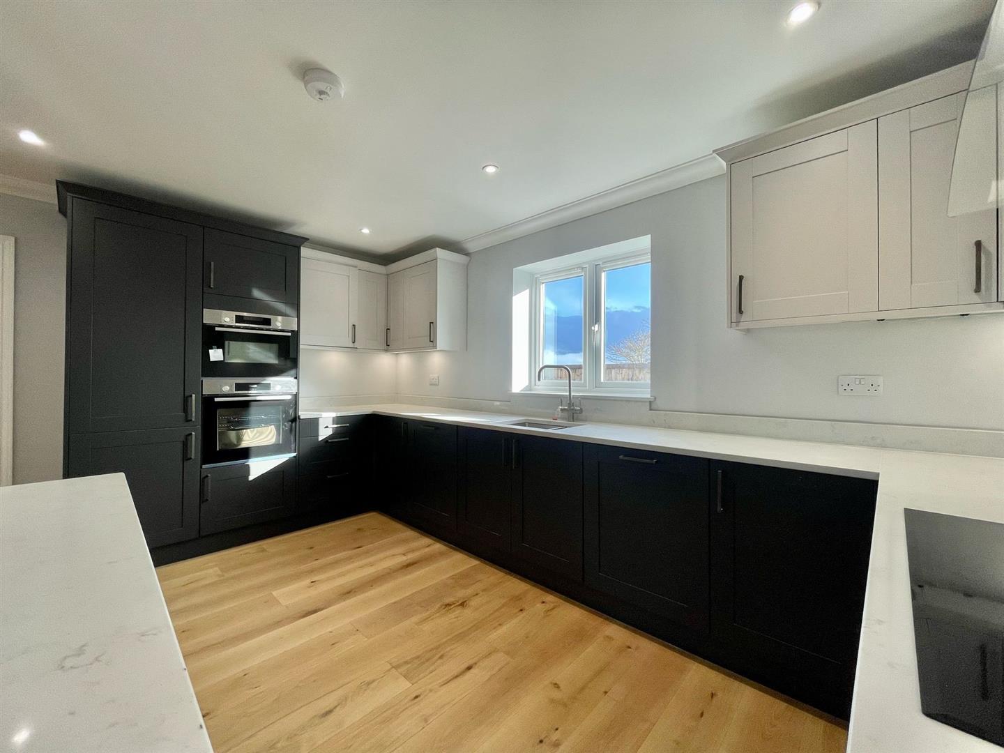 Property Image 096de802-7f66-472f-8f03-bb422dd73cc9