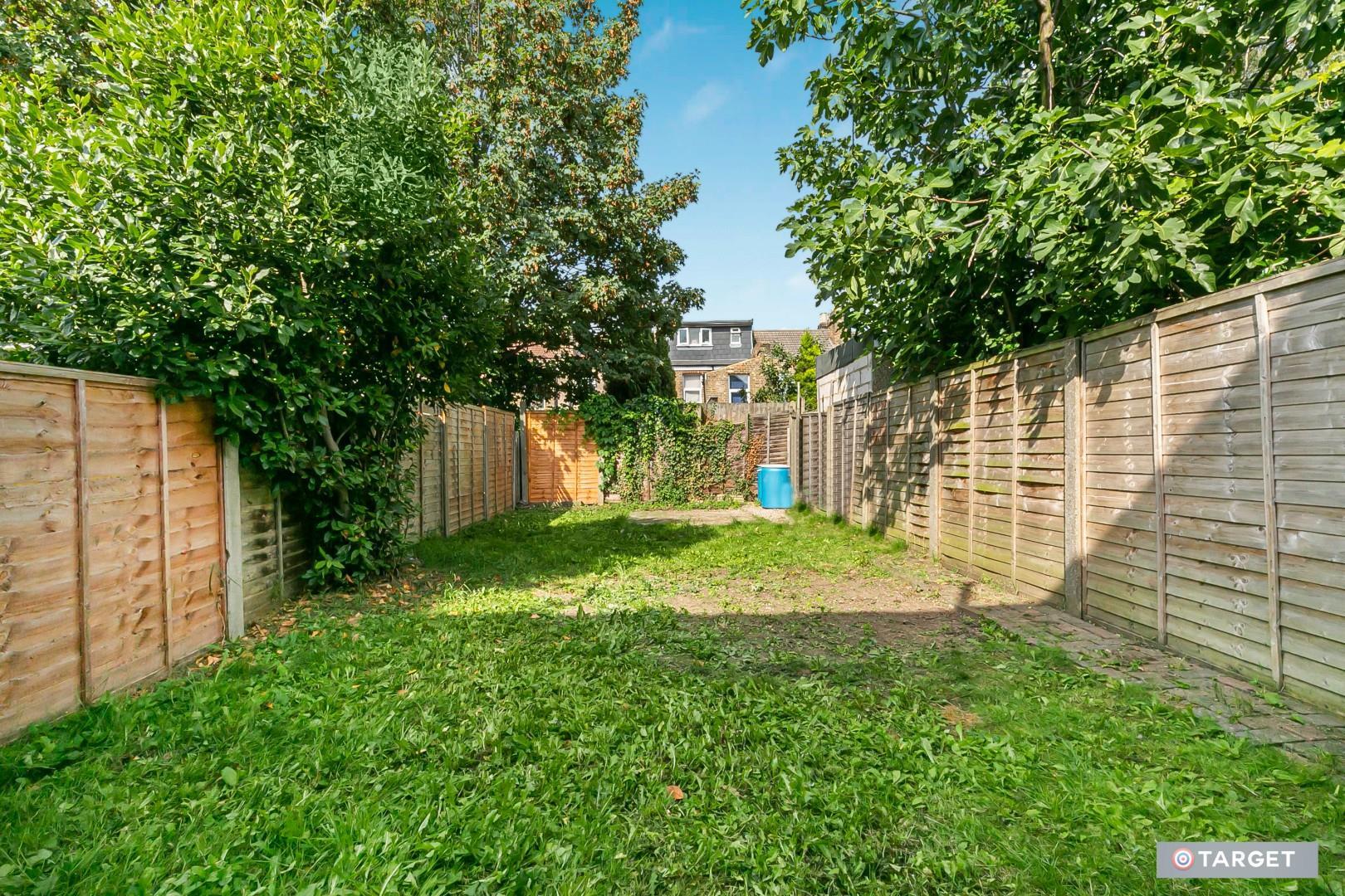 Property Image 09794e27-a29a-45e3-8601-c9d3f09f6b5a