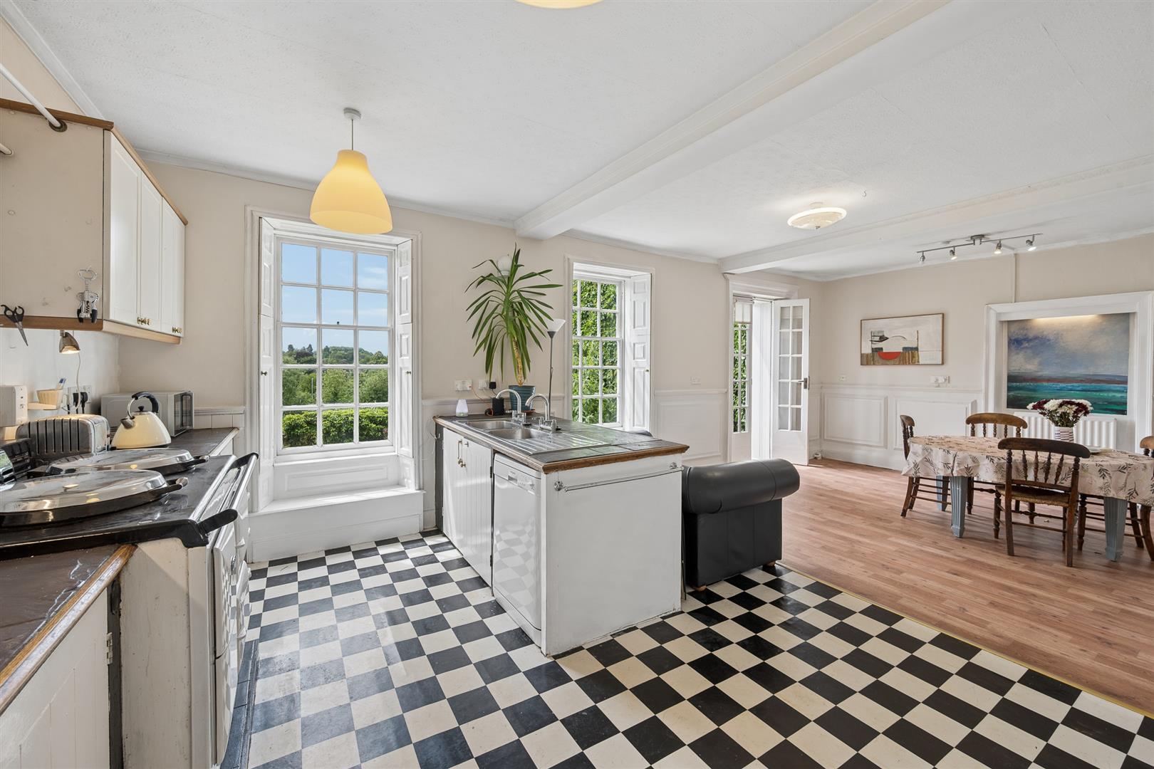 Property Image 09798c87-da30-4024-87c9-58f679895953