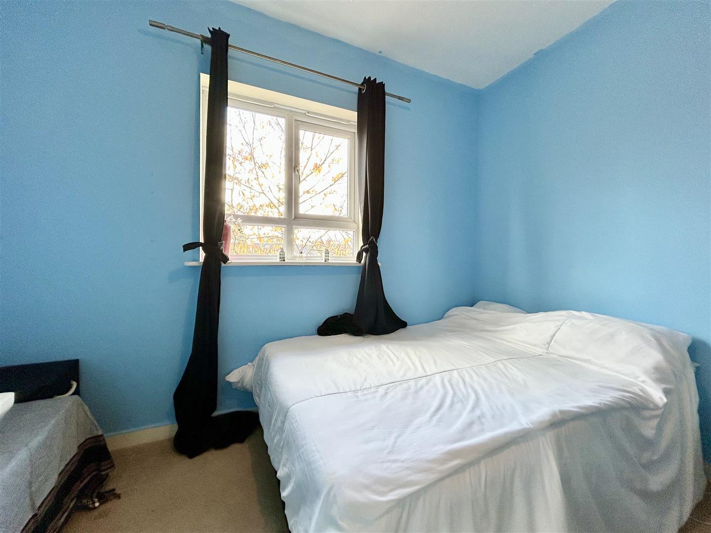 Property Image 0982d012-fdd4-48a7-936e-03e3175f7653