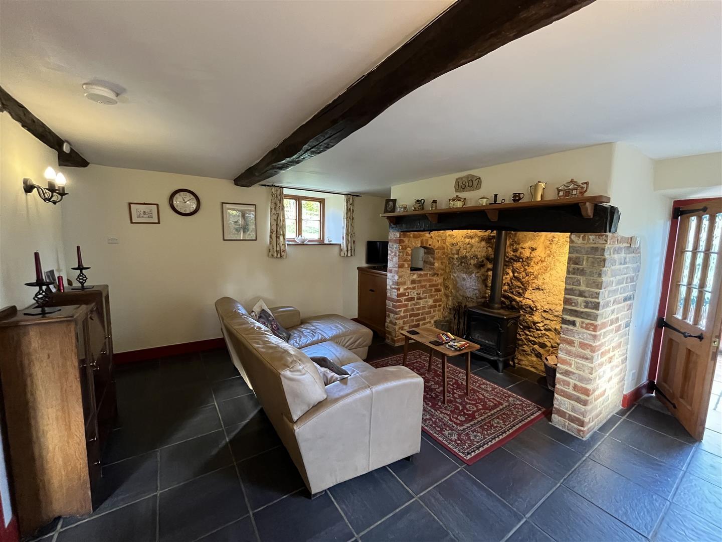 Property Image 0990b377-ce45-49d7-a5db-13d11ecef9e6