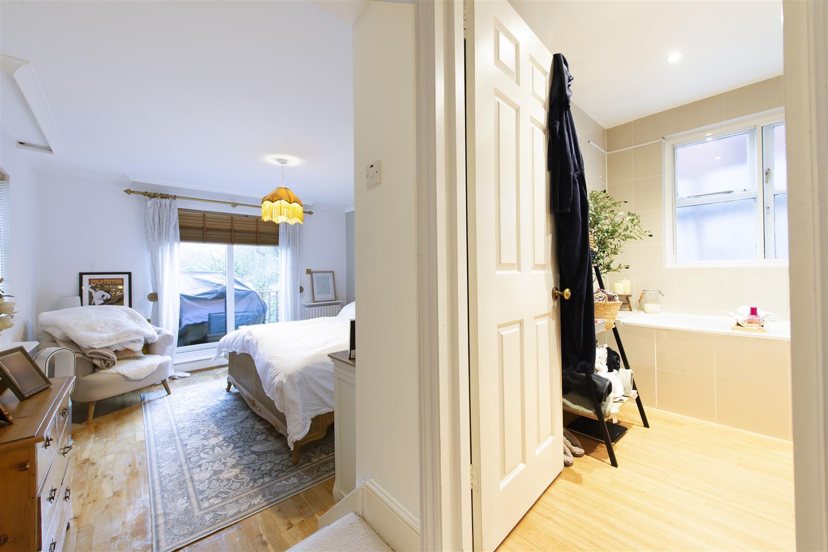 Property Image 09bd80ef-5a34-4129-815f-a703a04e28e8