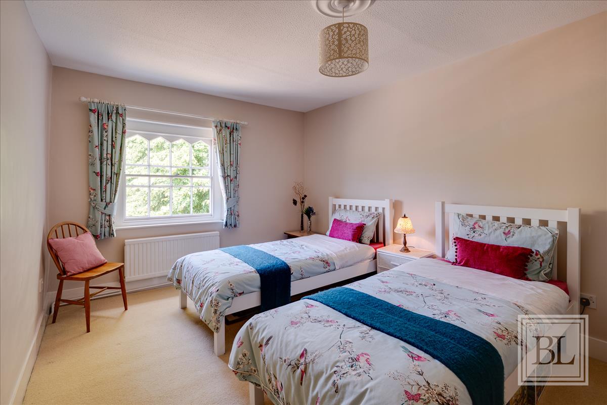 Property Image 09c328db-e3d3-45c6-a1e9-345ae4d041c6