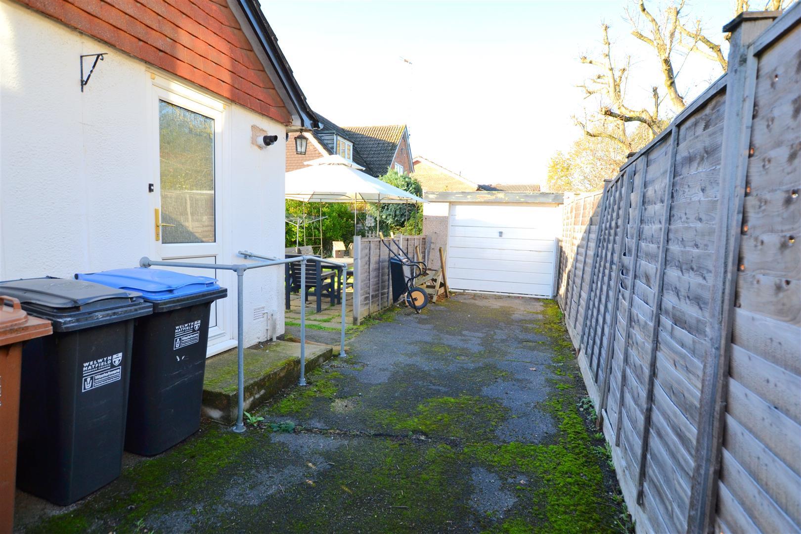 Property Image 09c75b49-3a24-4be7-ac66-32dc7289a864
