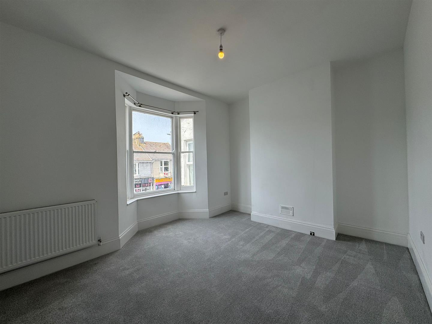 Property Image 09e51d21-df93-4372-b30b-fe31d9b64294