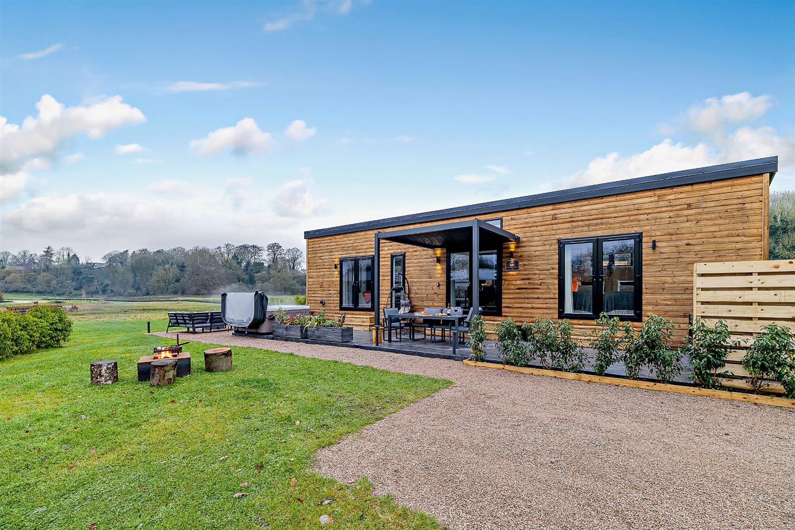 Property Image 09feb0f0-534d-4546-a4ad-32a47c43a208