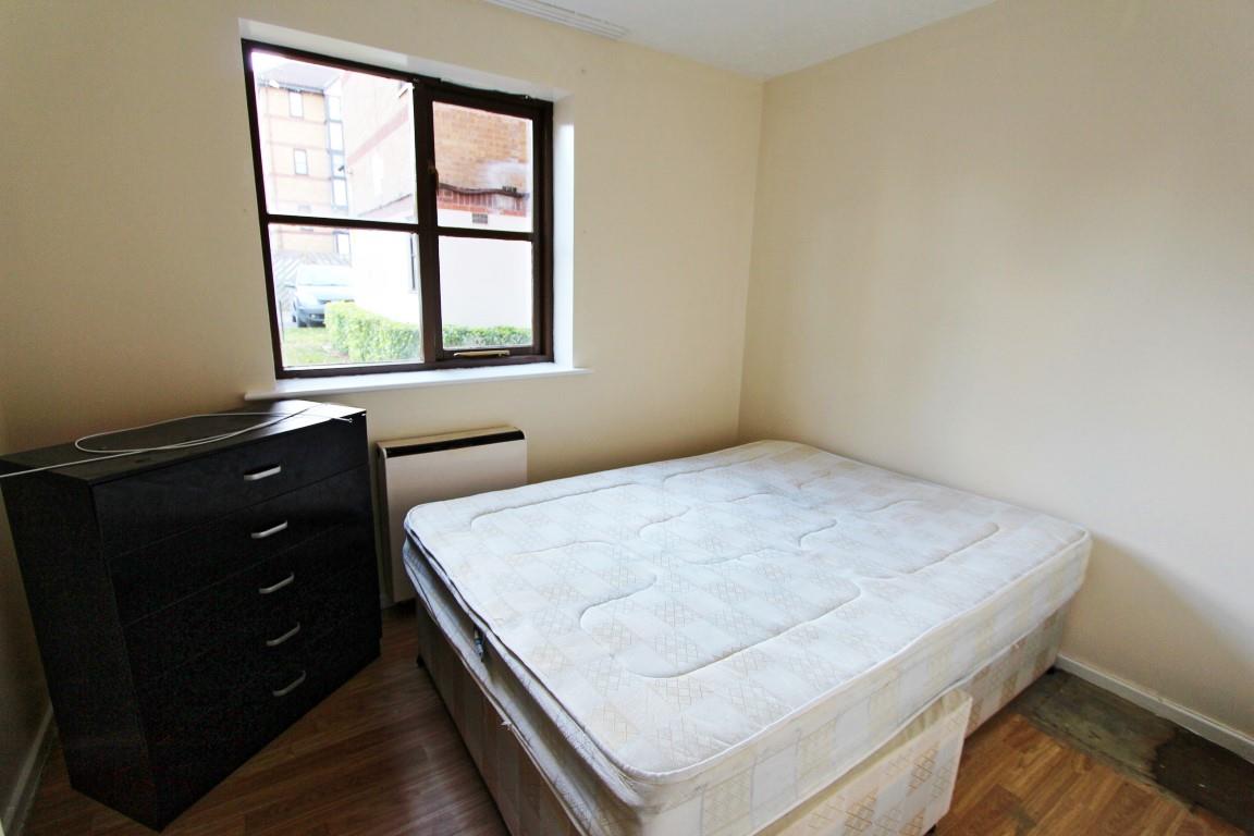 Property Image 0a0af345-4fa0-4673-87ff-35bd6138d0e2