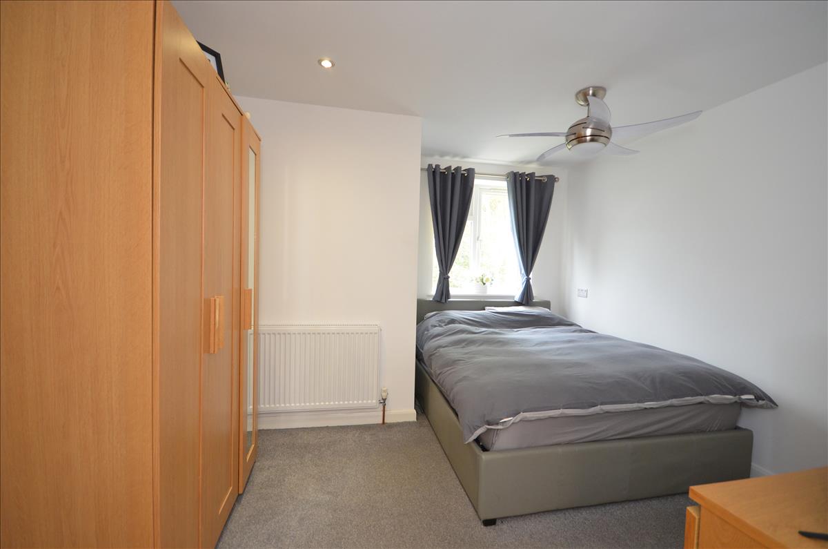 Property Image 0a0f2e2b-c6c1-4cf9-aac6-9edd0f60899f