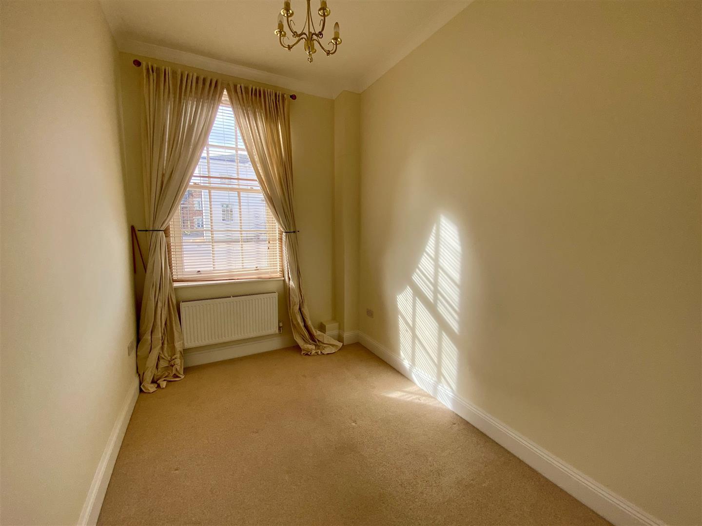 Property Image 0a10334c-2c48-4f29-8eb0-a46d86b24426