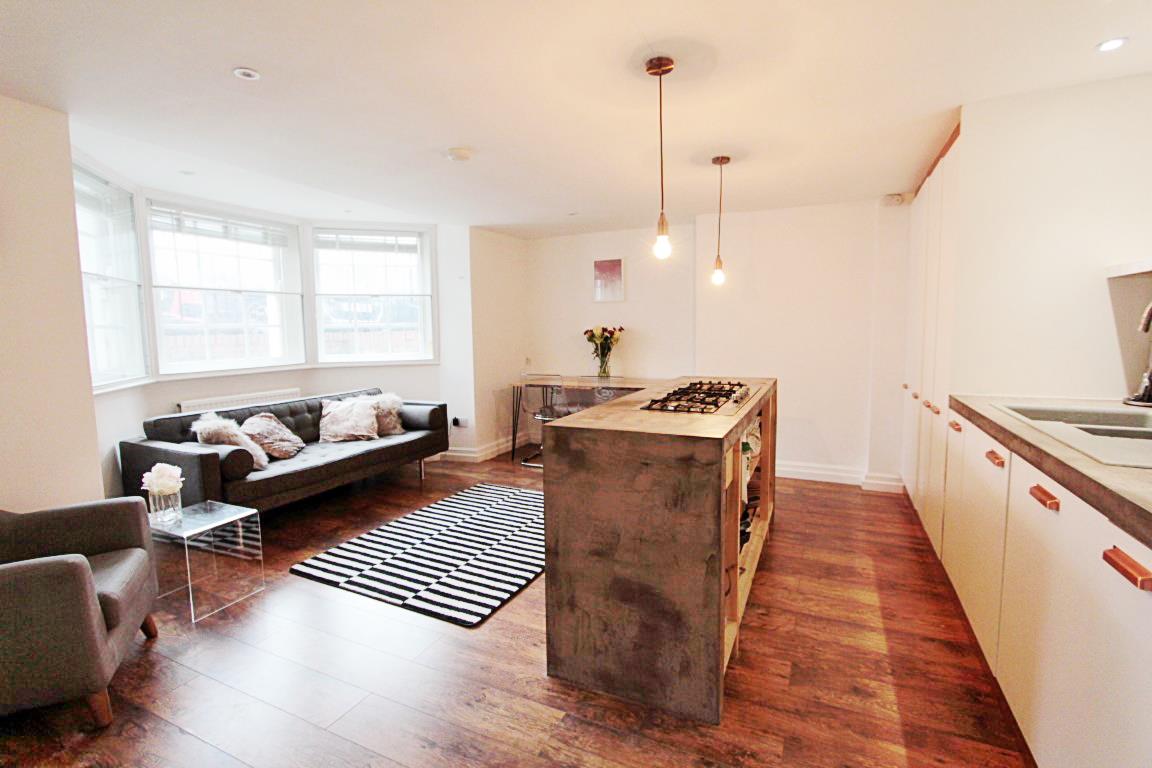 Property Image 0a2400e1-202b-42ca-b36f-e31c009258a9