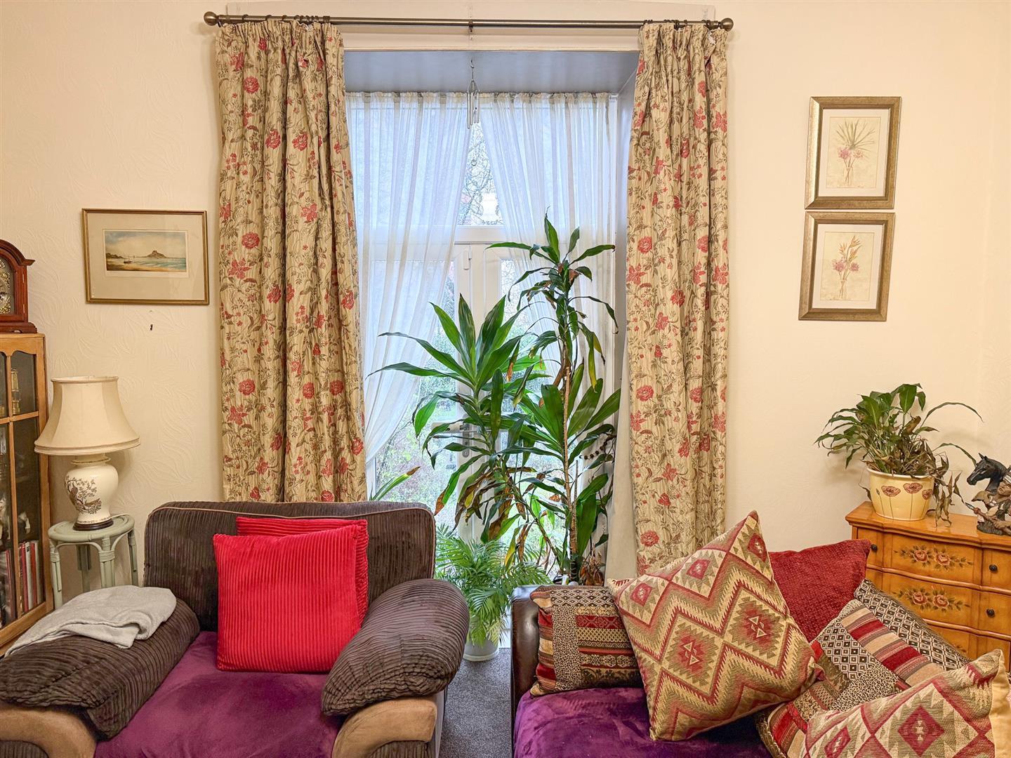 Property Image 0a25050e-40bf-4669-b177-01e3b10b78b3