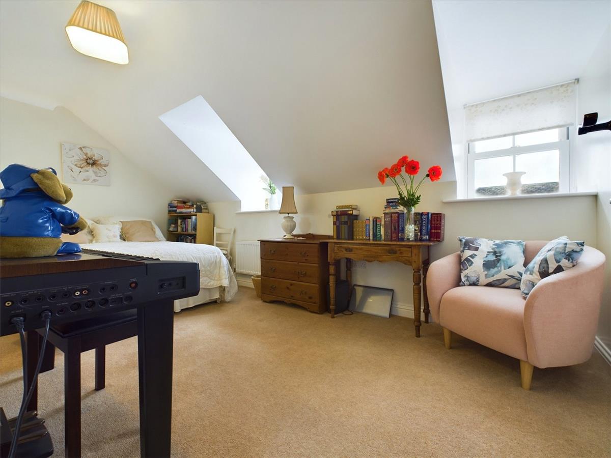 Property Image 0a373208-42cc-4d39-9fd2-d96827205bd7