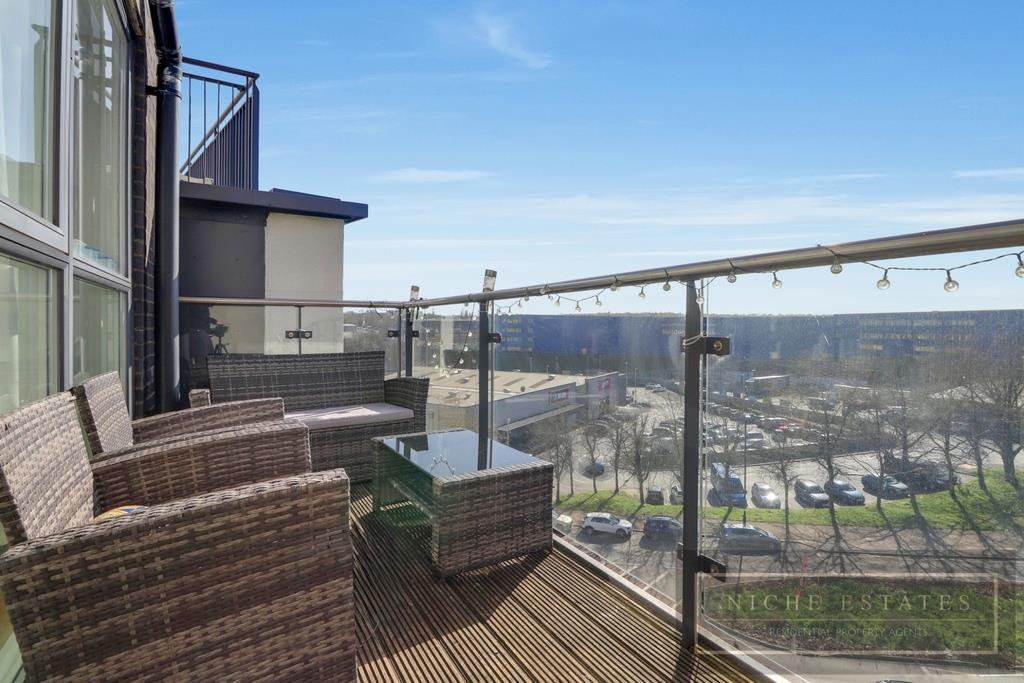 Property Image 0a472351-44d3-4f34-b998-22f8d51268d1