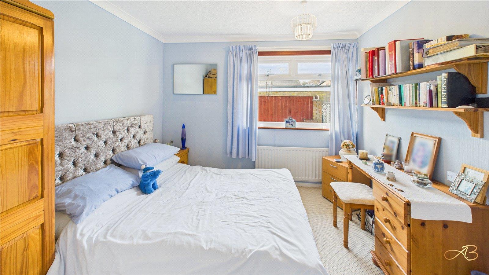 Property Image 0a4bf036-9283-40e8-ba66-e166d8e1368b