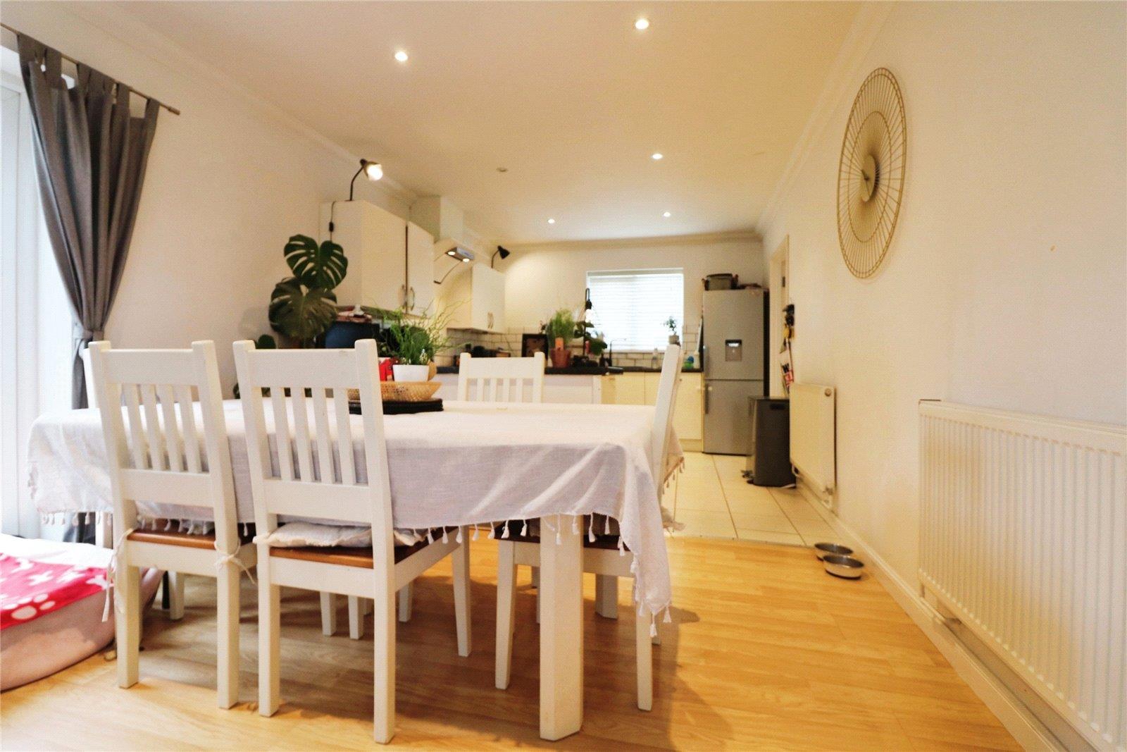 Property Image 0a4dd7c6-7393-4401-b1b4-266690156f2e