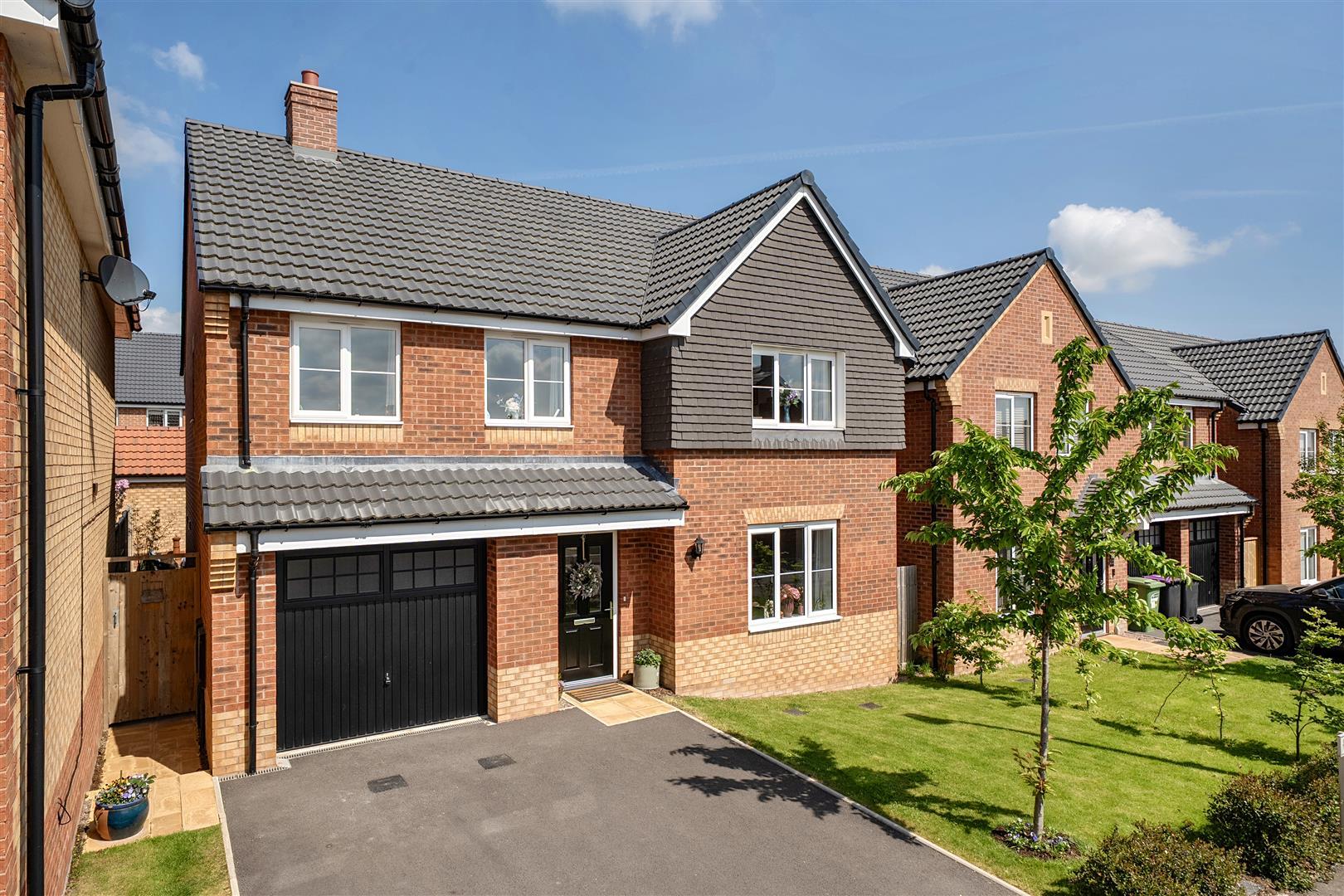 Property Image 0a5be72a-aece-48fc-b664-f35fc0dfb853